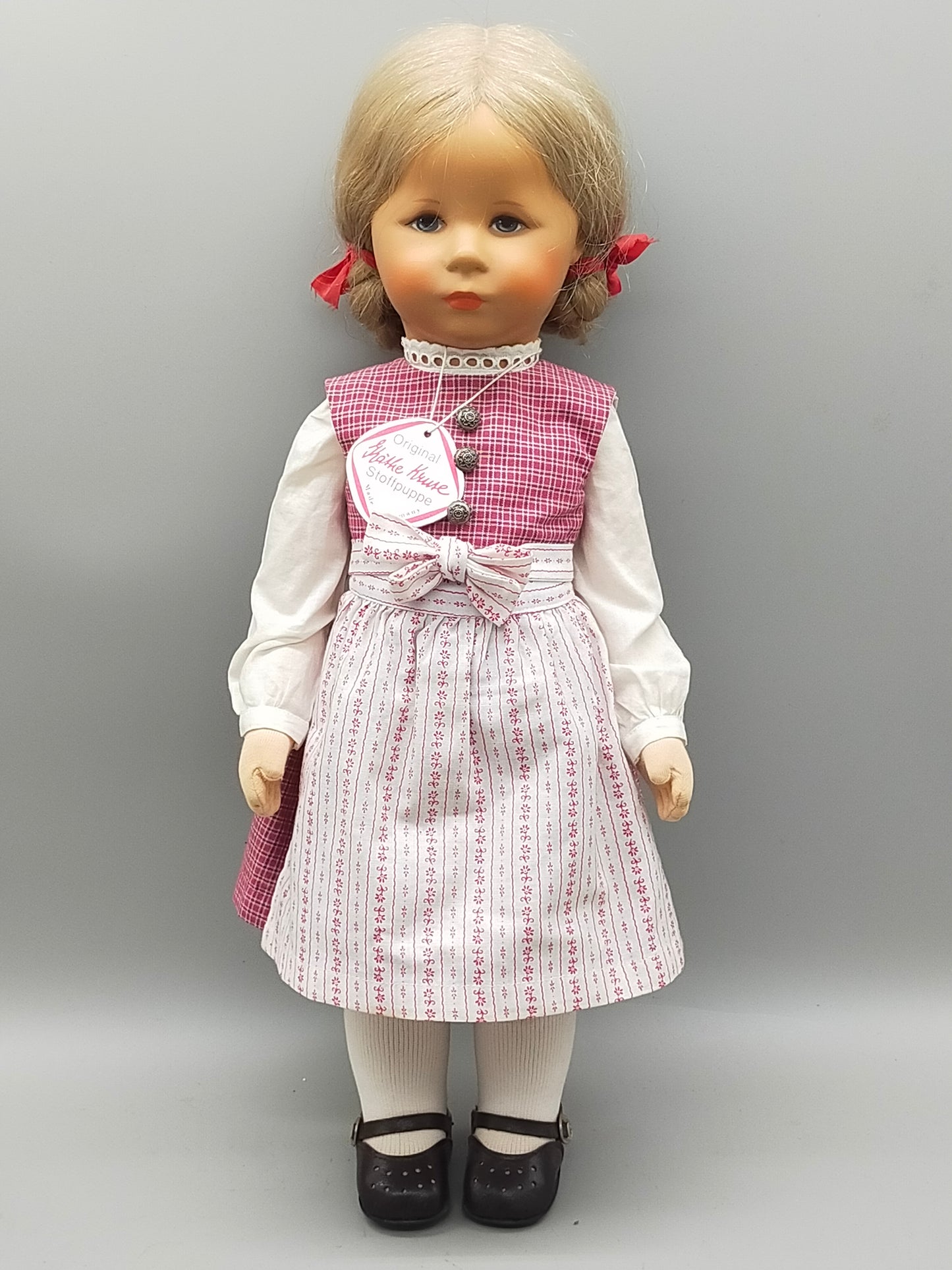 Original Käthe Kruse Stoffpuppe mit traditioneller Kleidung