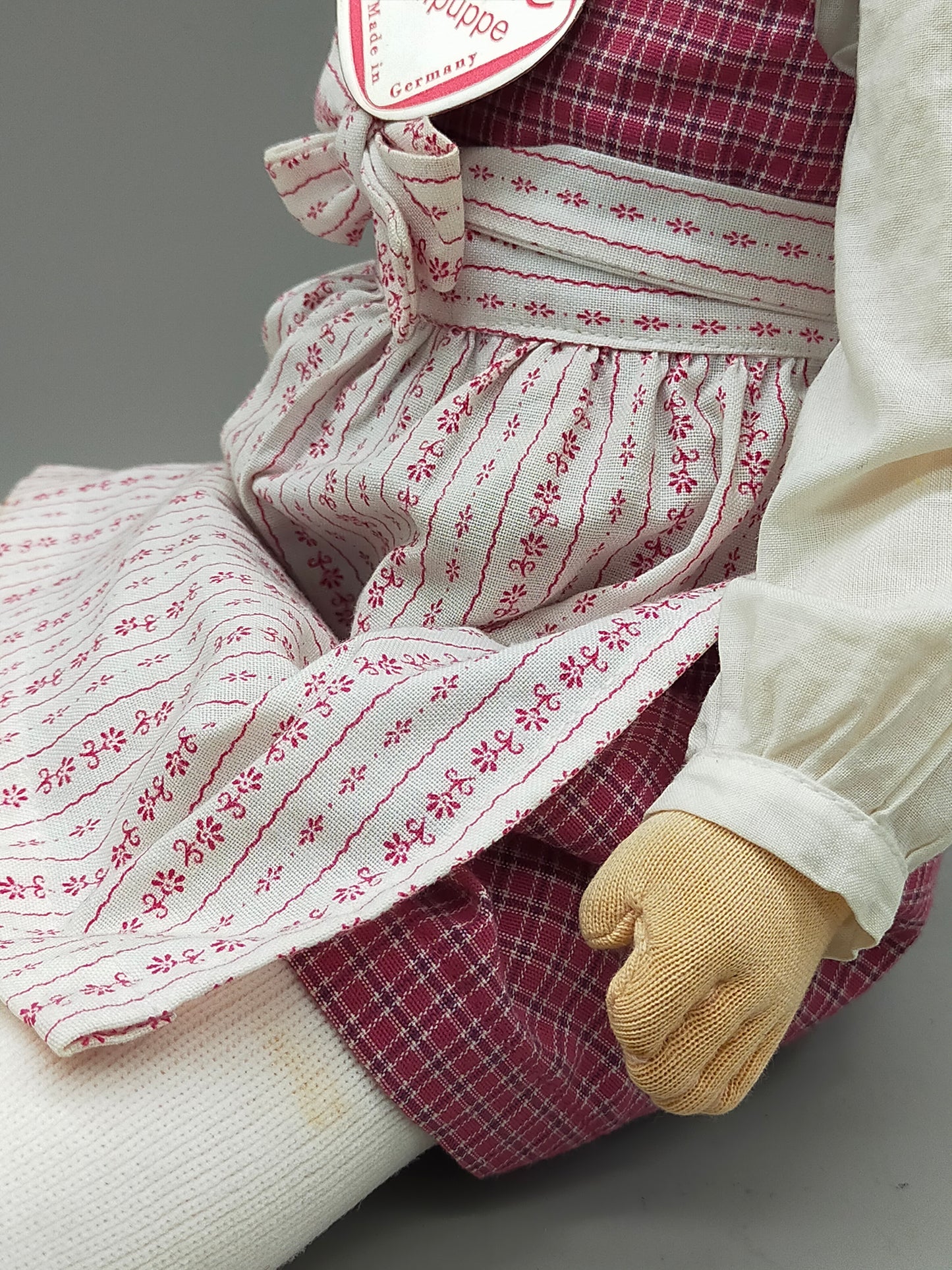 Original Käthe Kruse Stoffpuppe mit traditioneller Kleidung