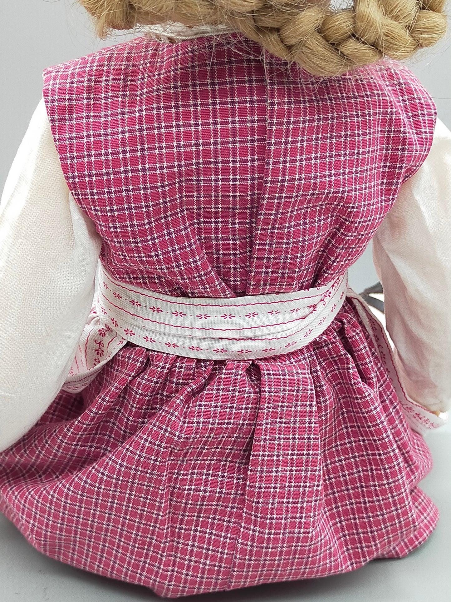Original Käthe Kruse Stoffpuppe mit traditioneller Kleidung