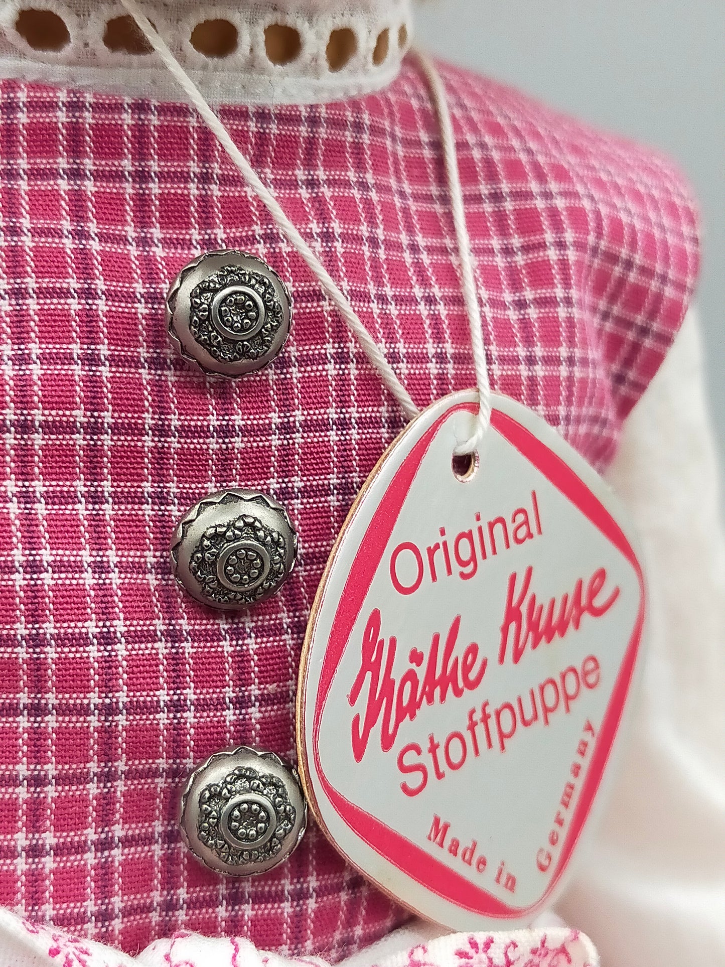 Original Käthe Kruse Stoffpuppe mit traditioneller Kleidung