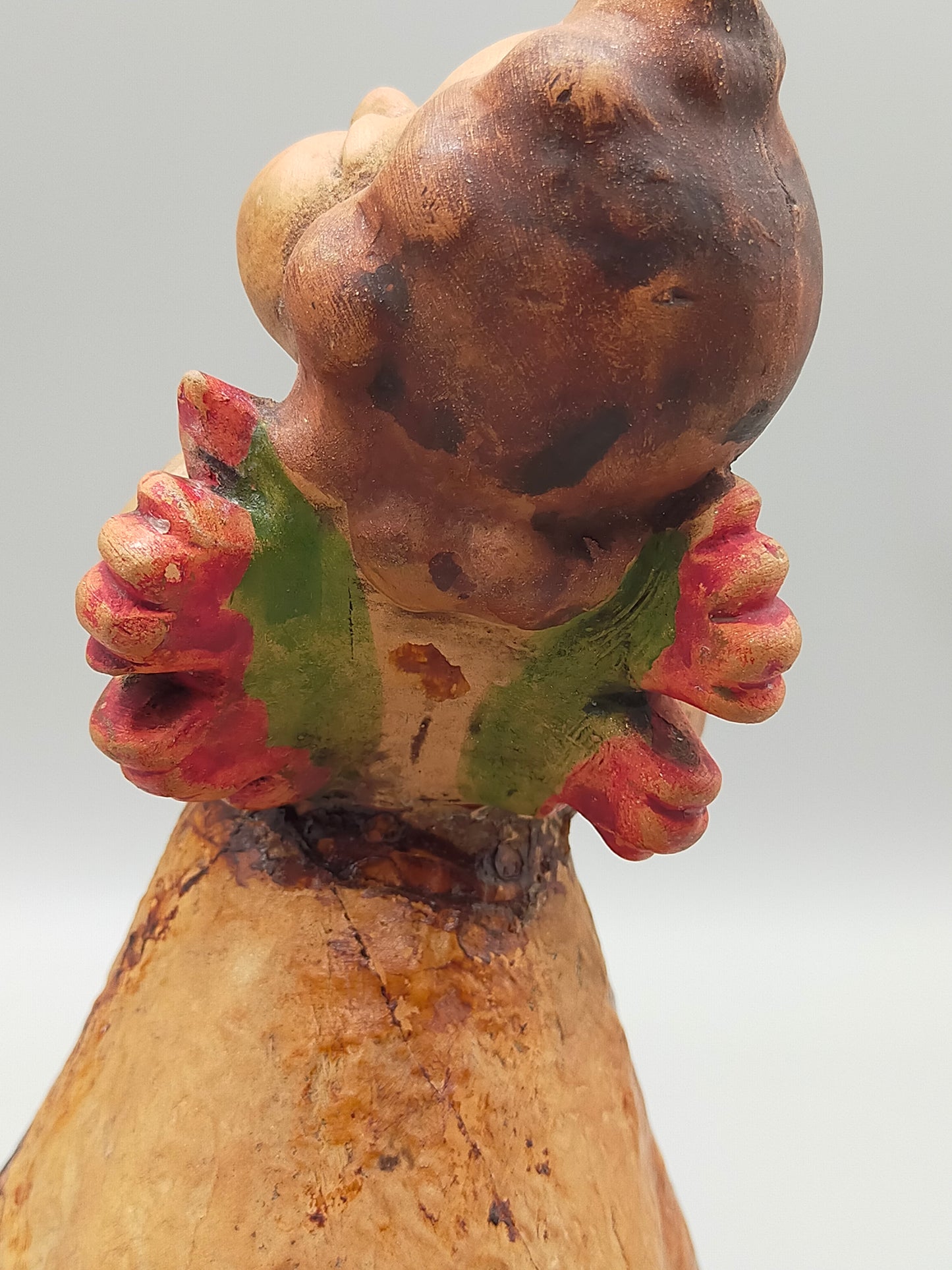 Charmante Engel Figur als Kerzenhalter