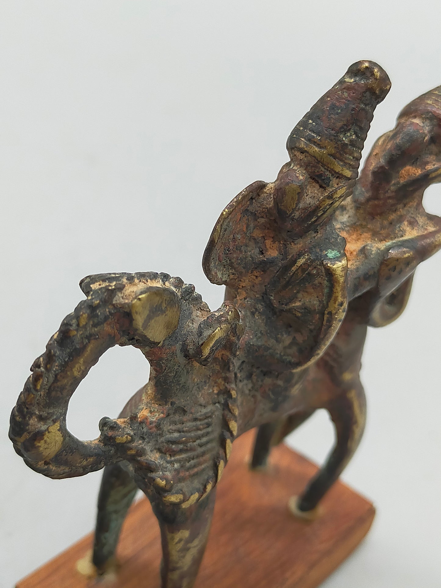 Antike Afrikanische Bronze Figur Reiter auf Pferd mit Schild