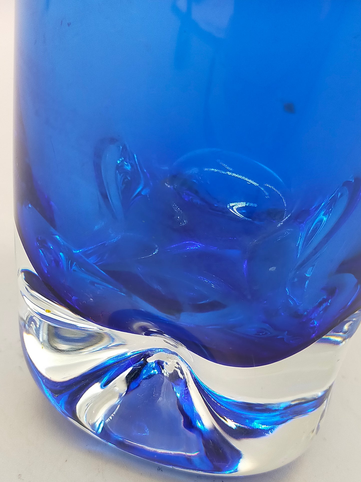 Edle Ingridglas Glas Vase Blaues Kunstglas der Serie Lord Nelson