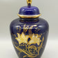 Prunkvolle Kobaltblaue Deckelvase Elegante Vase mit Goldlilien