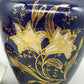 Prunkvolle Kobaltblaue Deckelvase Elegante Vase mit Goldlilien