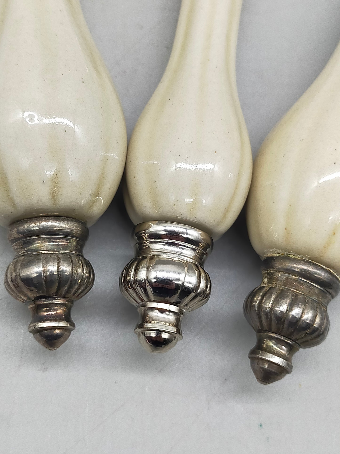 Vintage Servierbesteck Set Elegante Griffe im Barock Stil
