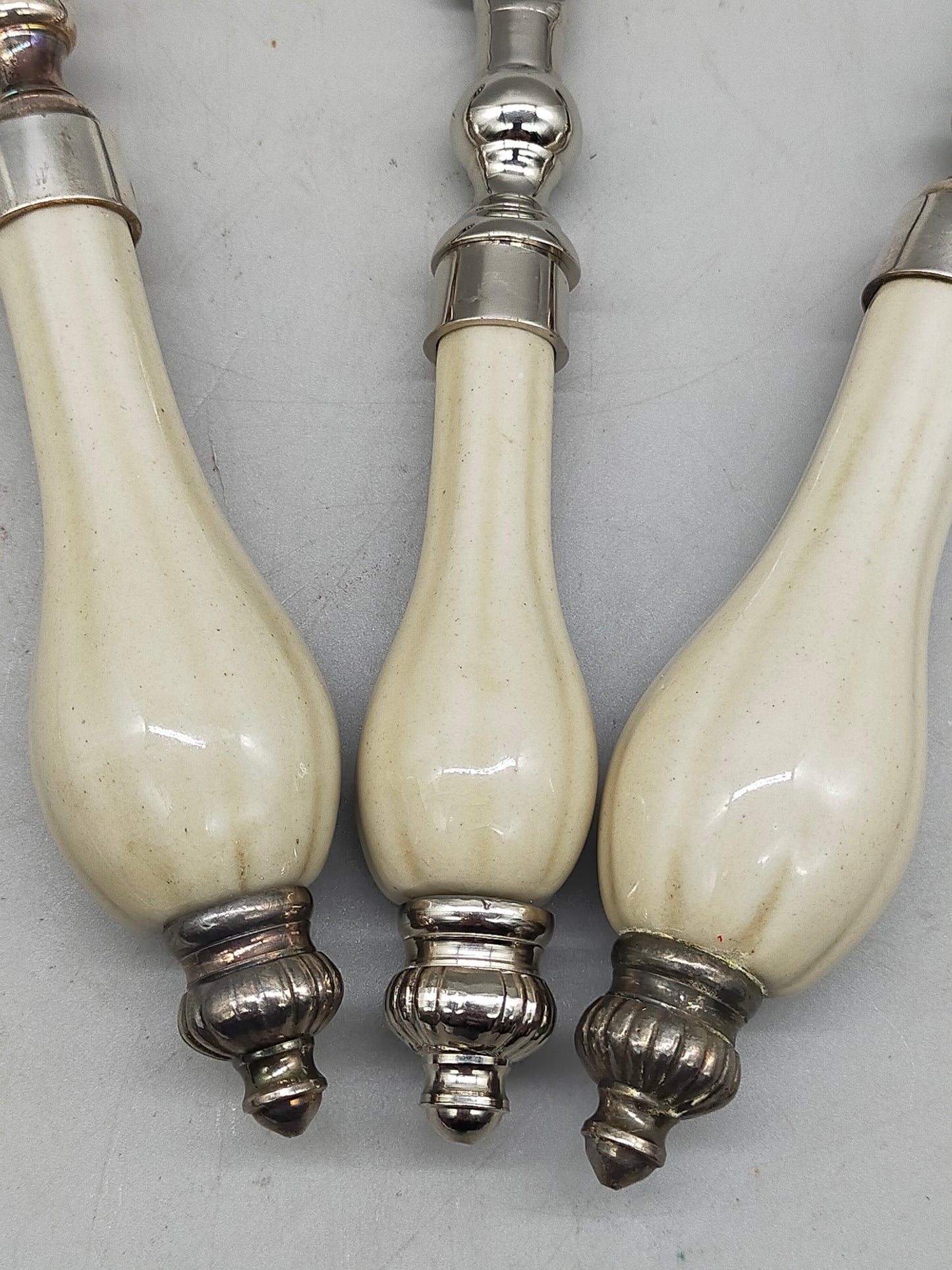Vintage Servierbesteck Set Elegante Griffe im Barock Stil