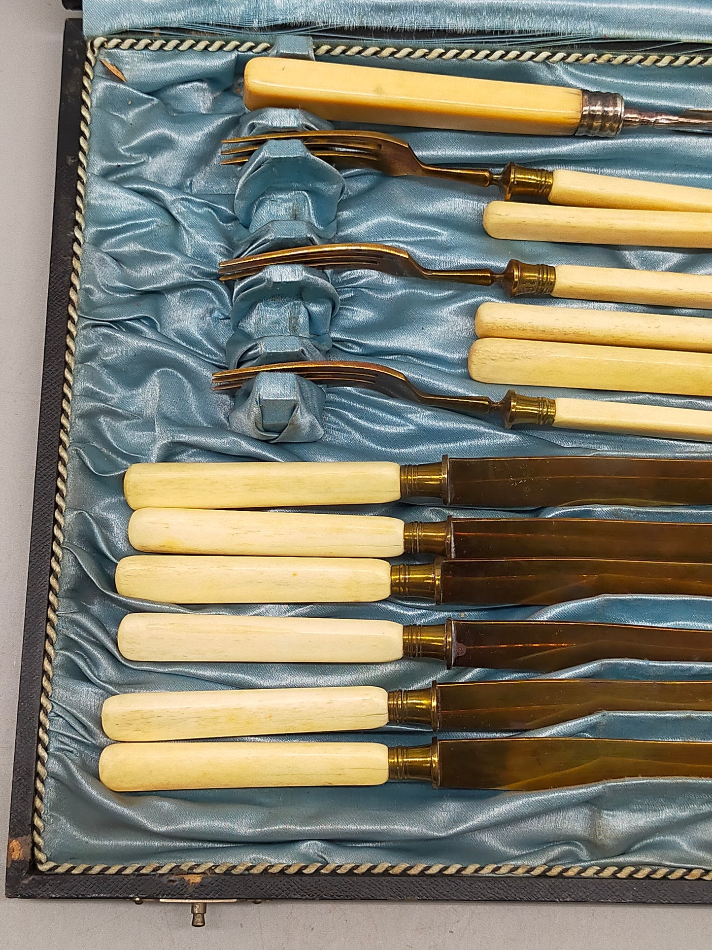 Antikes Otto Becherer Fischbesteck Set 13 teilig mit Etui
