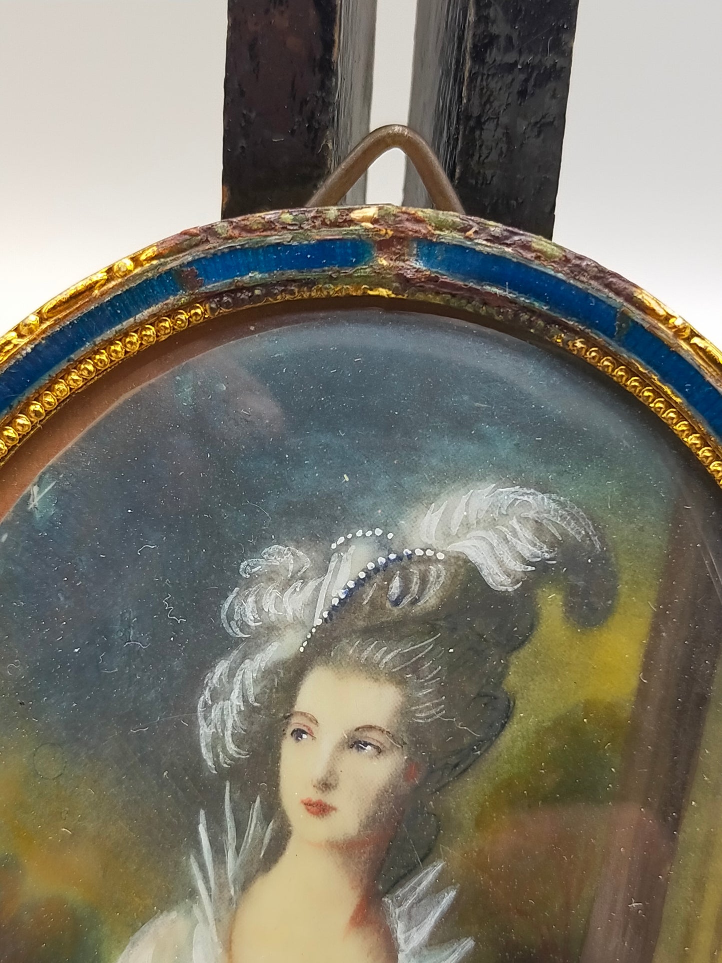 Englische Schule (XIX) Elegantes Damen Porträt im Ovalrahmen