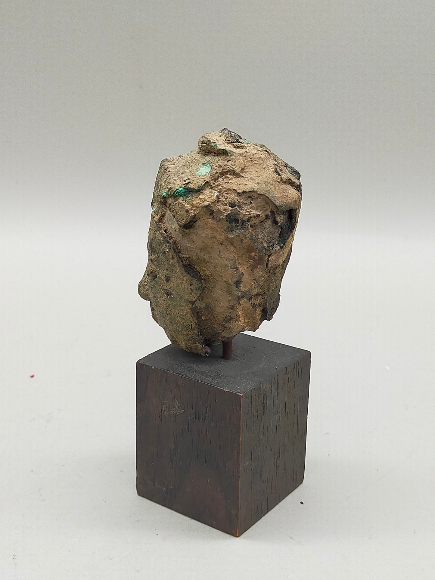 Antiker asiatischer Buddha Kopf – Skulptur