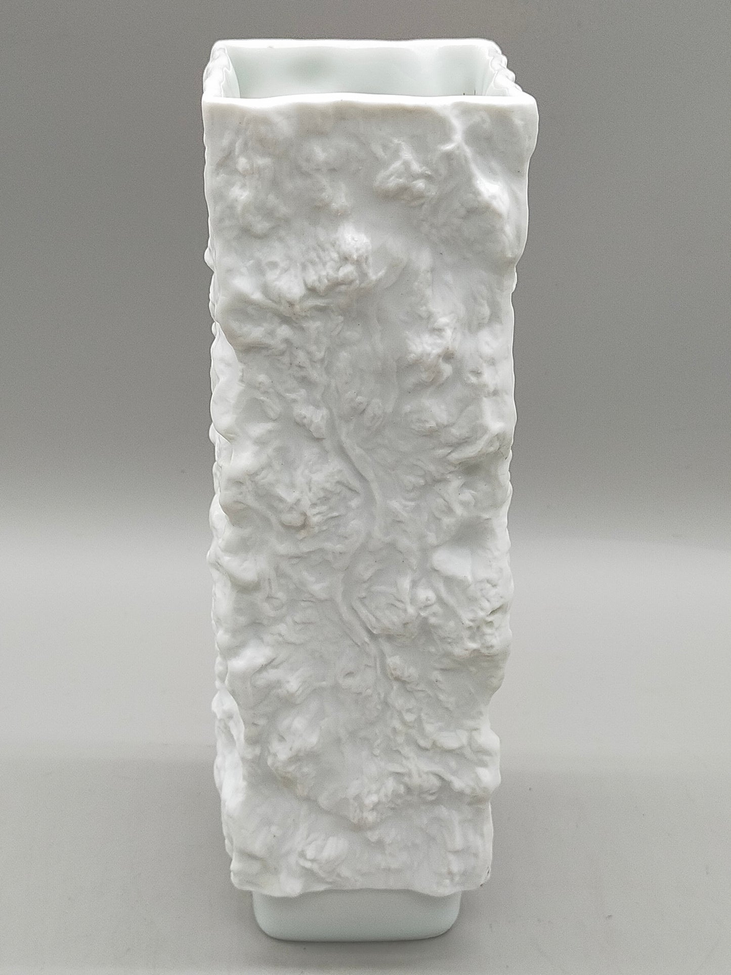 Scherzer Bavaria Vintage Porzellan Vase Weißes Reliefdesign