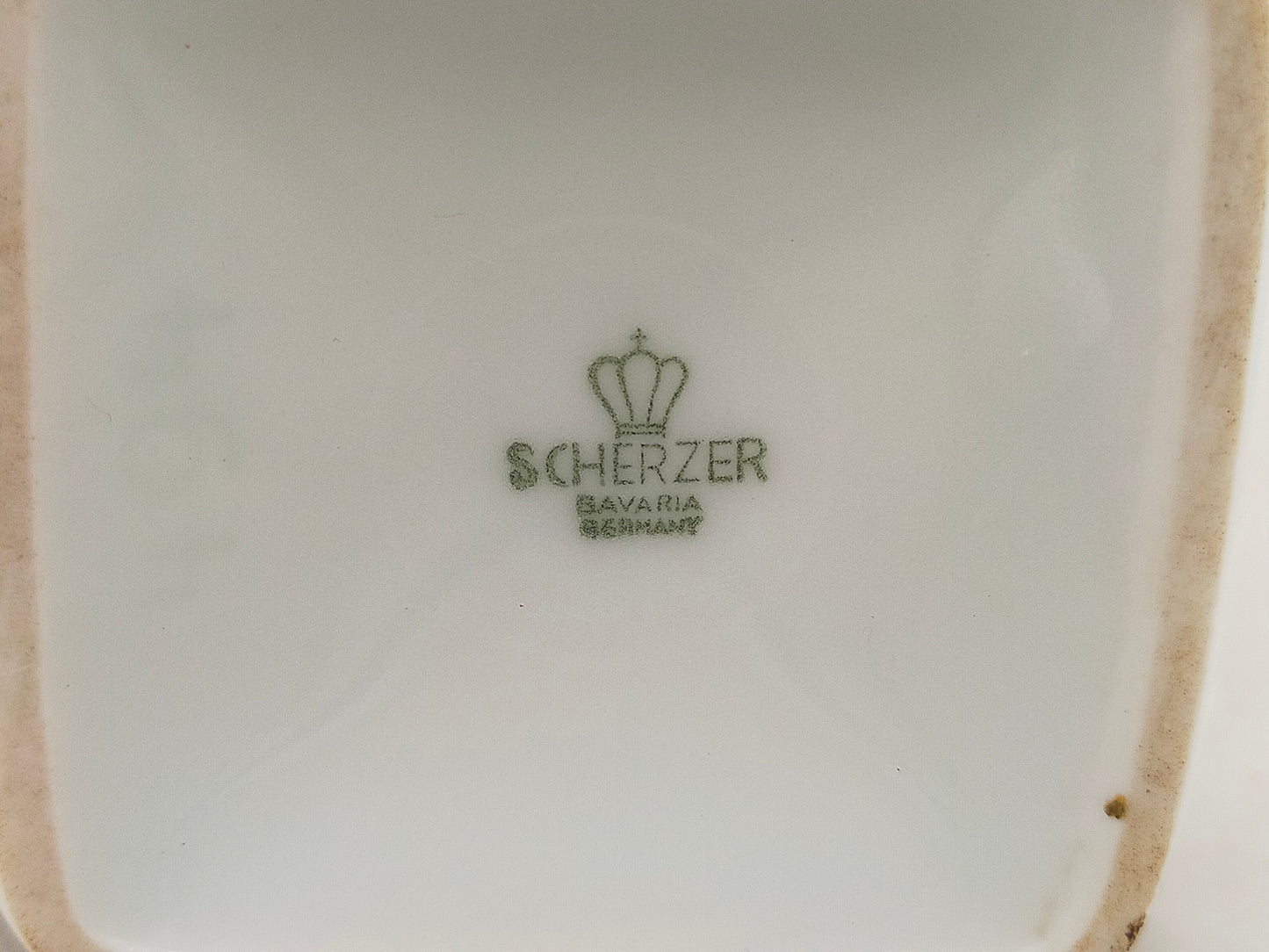Scherzer Bavaria Vintage Porzellan Vase Weißes Reliefdesign