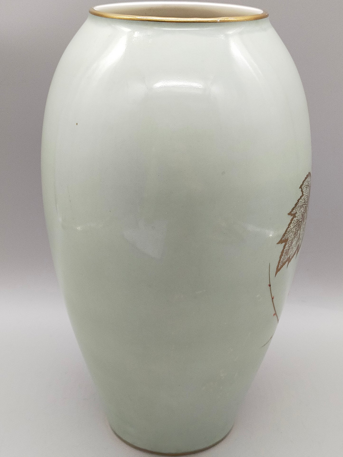 Elegante Royal Porzellan Bavaria Vase mit goldenem Blattdekor
