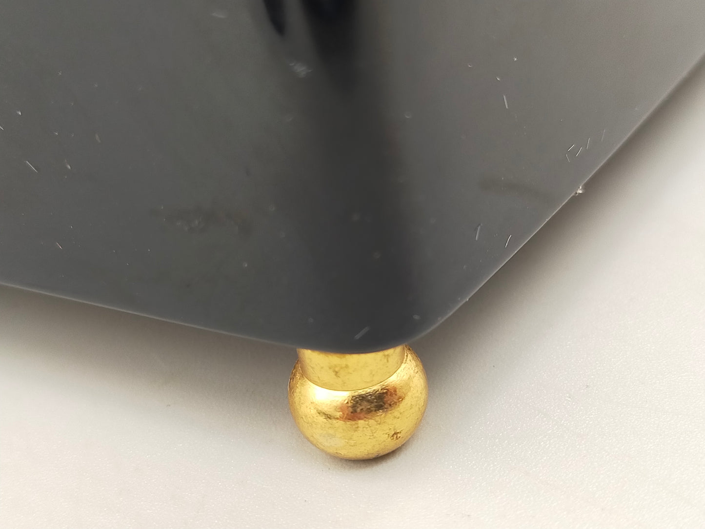 Elegante Schmuckschatulle mit Musikwerk Wurzelholz Design