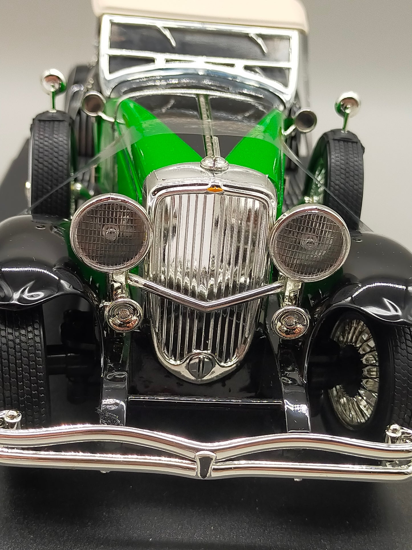 Signature Models 1934 Duesenberg – Edles 1:18 in OVP