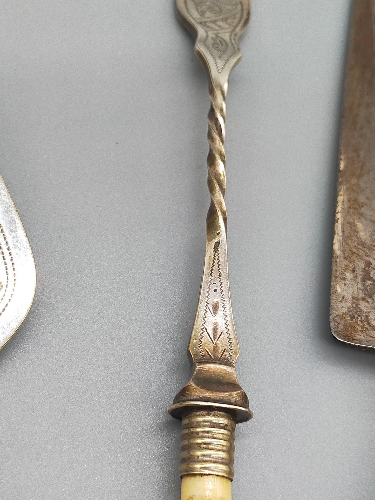 Antikes vierteiliges Vorlegebesteck Set