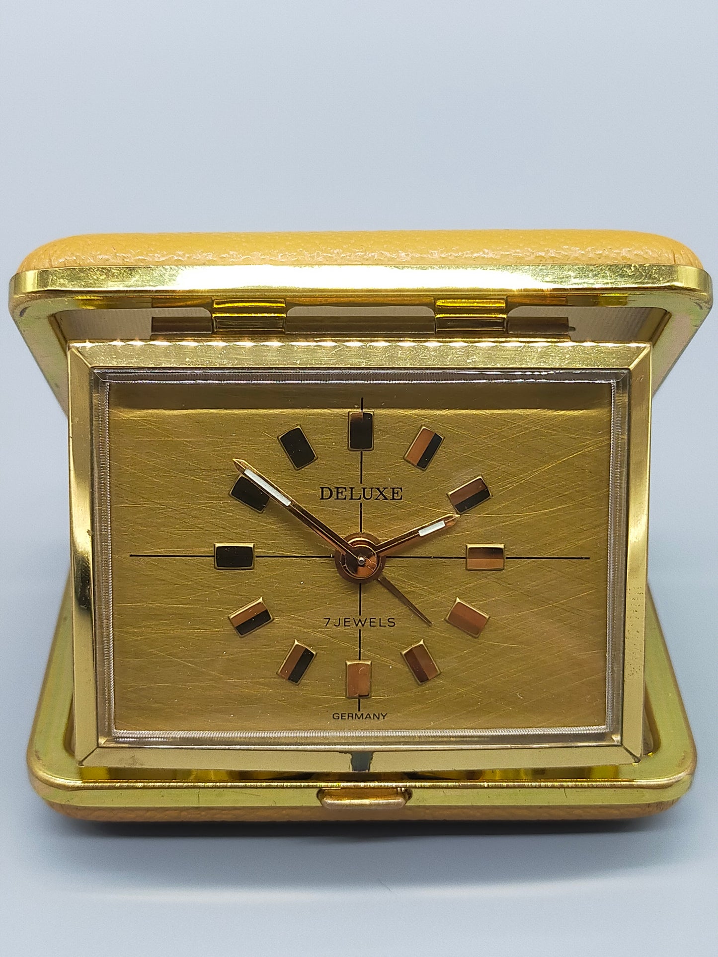 Goldene Deluxe Reisewecker Uhr Vintage Design aus Deutschland