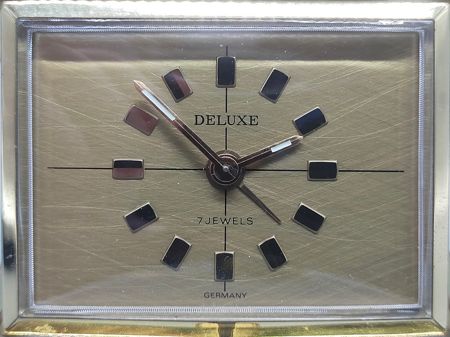 Goldene Deluxe Reisewecker Uhr Vintage Design aus Deutschland