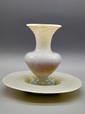 Vintage Opalglas Vase mit Teller – Elegantes Set in Pastelltönen