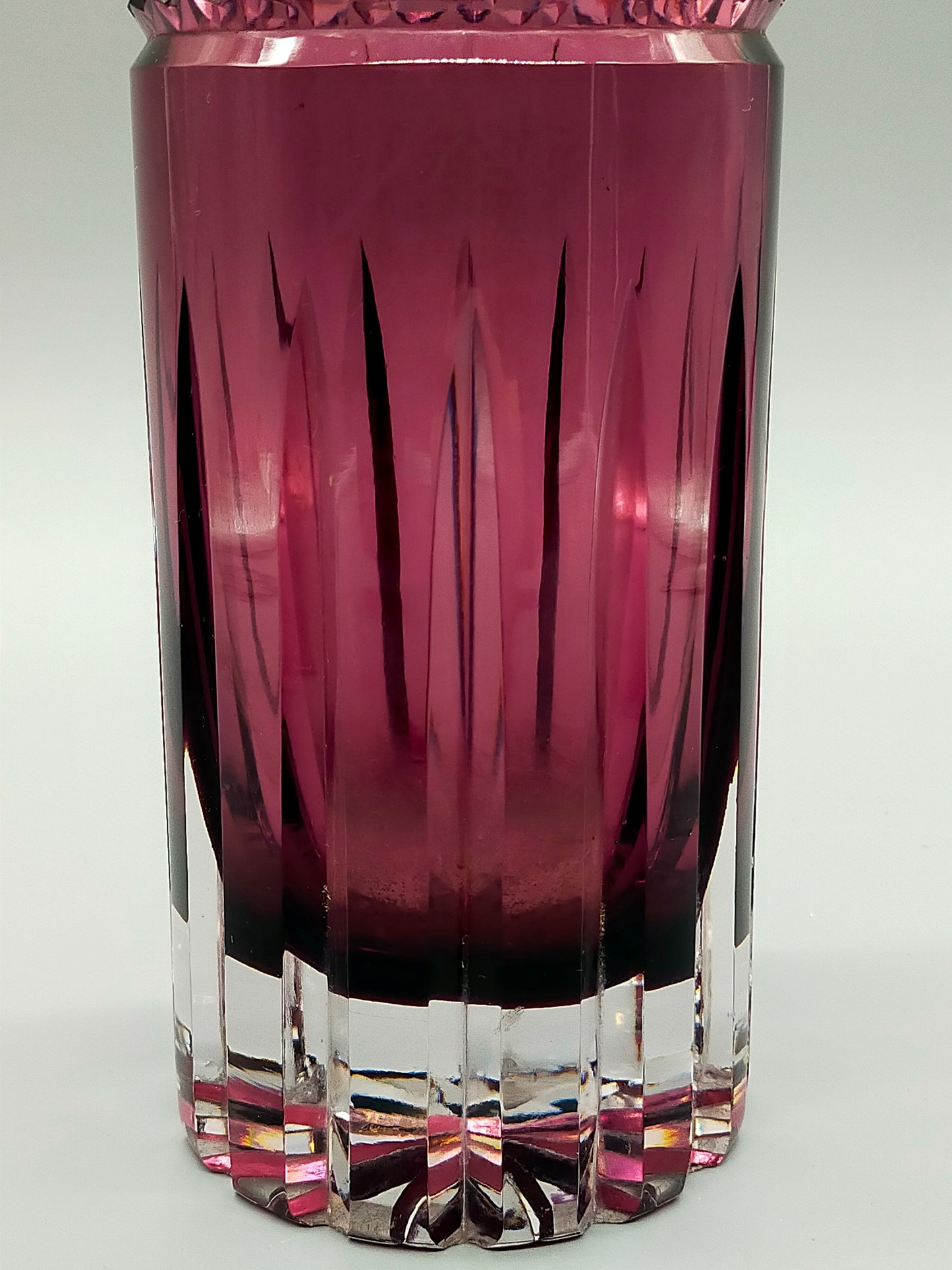 Edle Kristall Glas Vase in Violett – Elegantes Zylinder Design