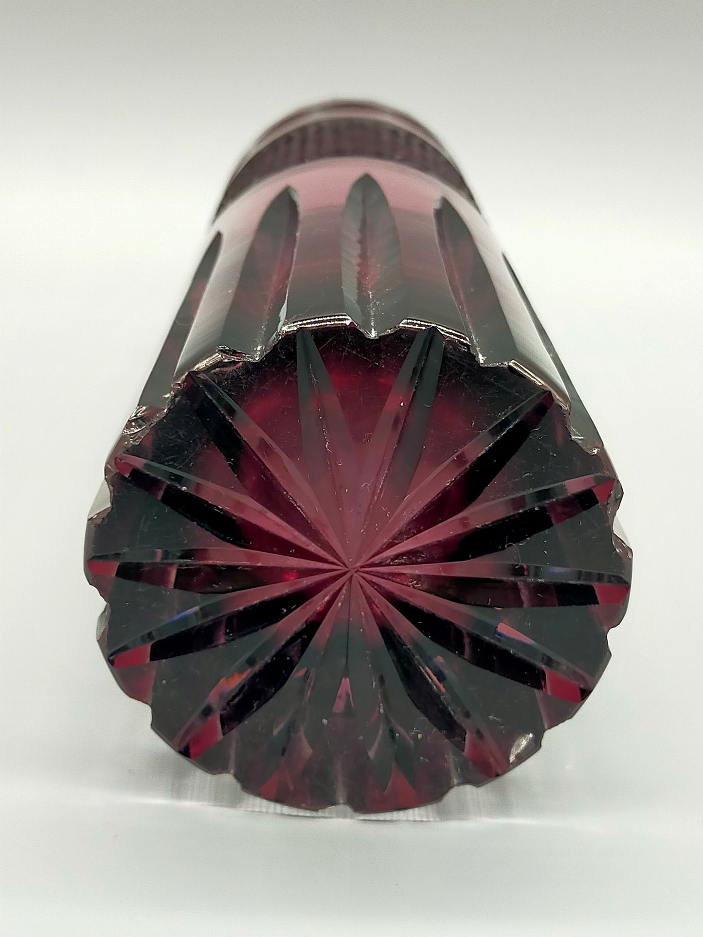 Edle Kristall Glas Vase in Violett – Elegantes Zylinder Design