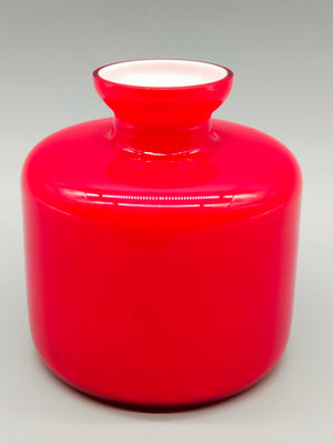 Rote Pop-Art Glasvase Stilvolles Opalglas Design im Vintage Stil