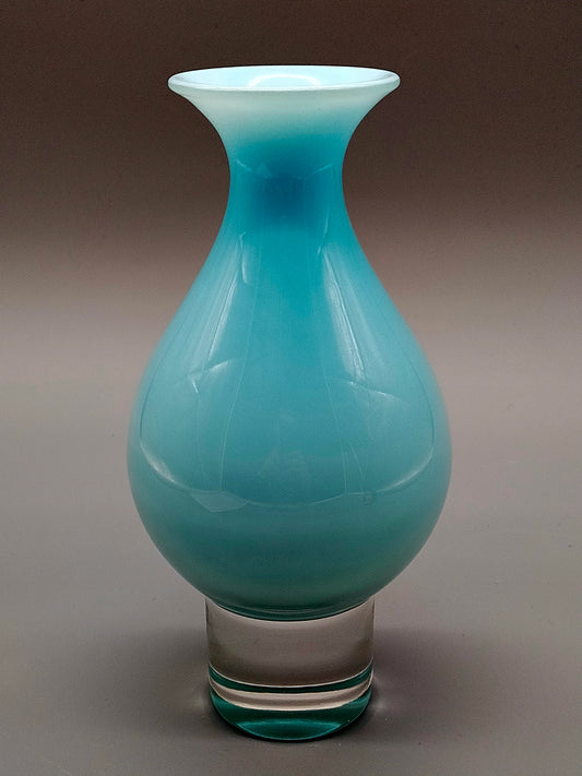Klassische Murano Stil Kunstglas Vase Elegantes Türkis mit Klarglasfuß