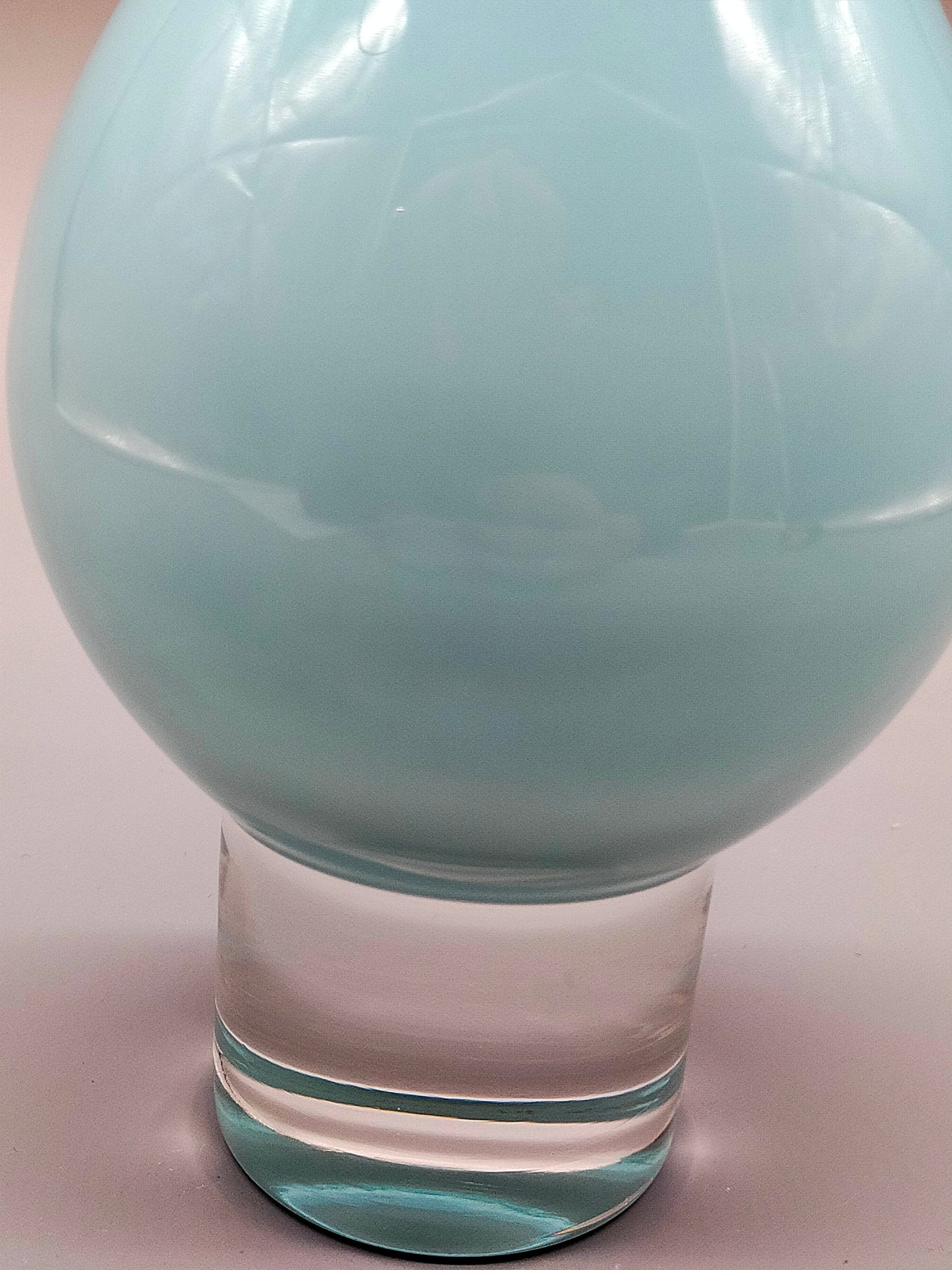 Klassische Murano Stil Kunstglas Vase Elegantes Türkis mit Klarglasfuß