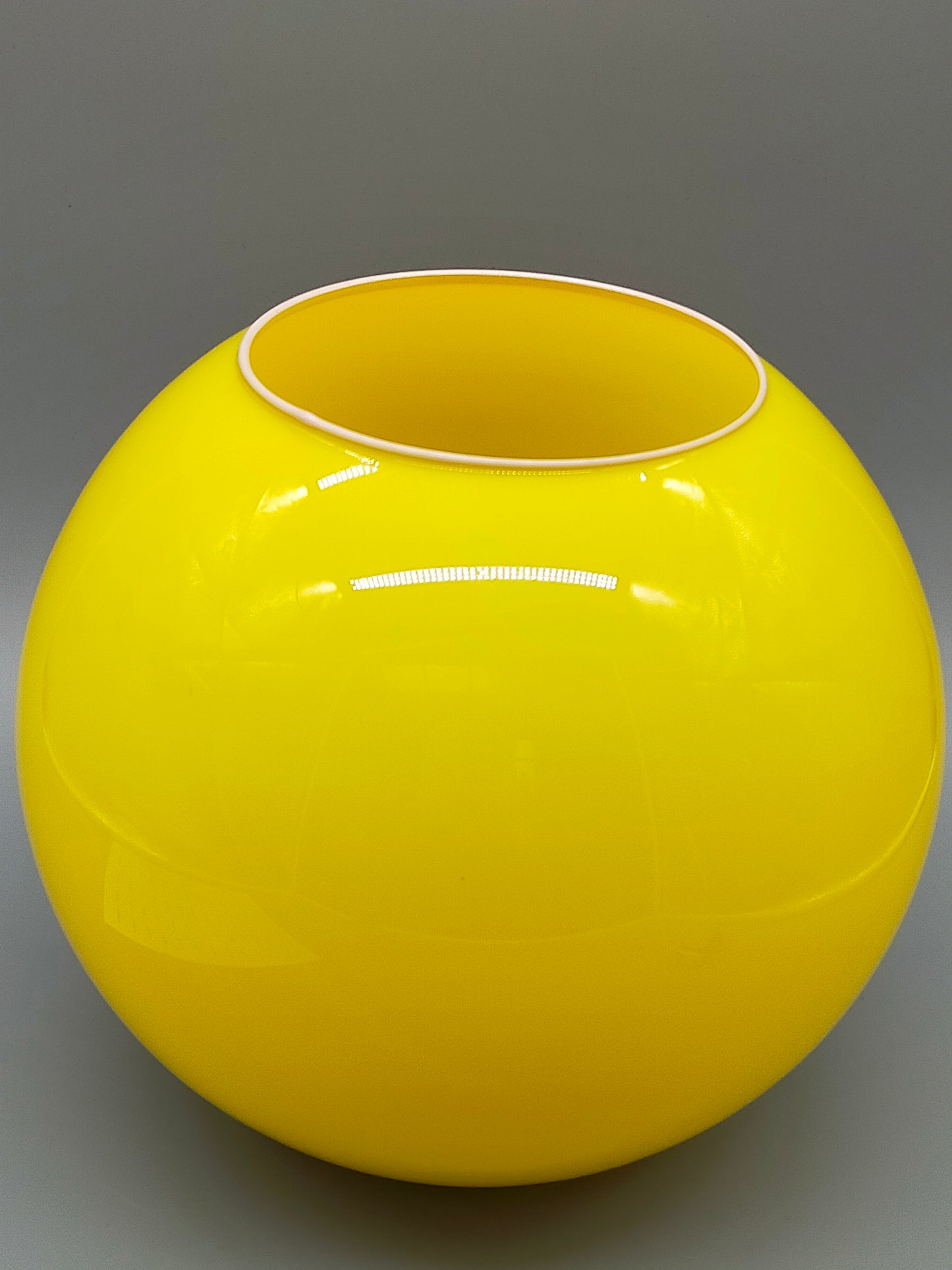 Moderne Gelbe Glas Vase Elegantes Kugel Design im Pop Art Stil
