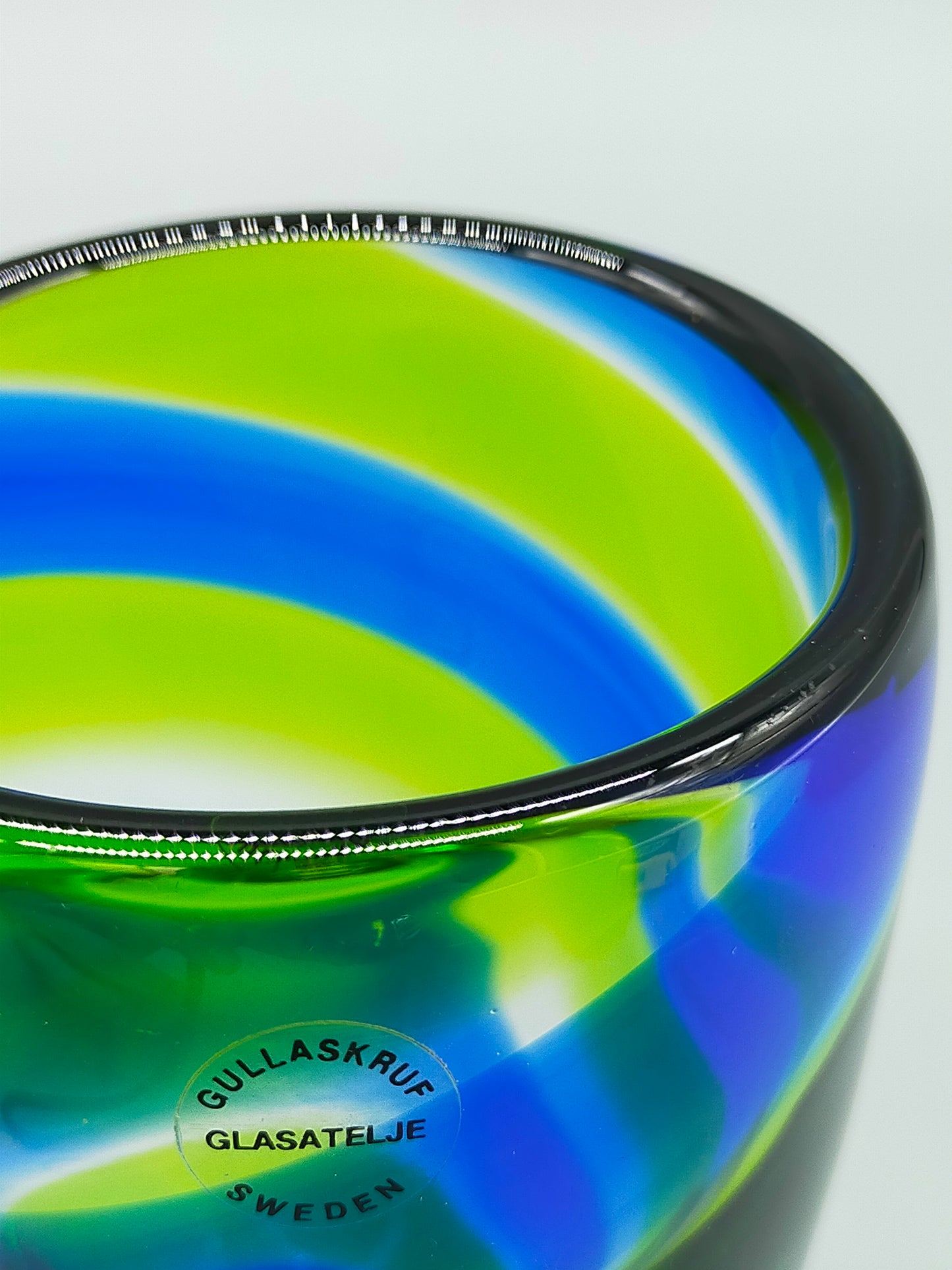 Schwedische Gullaskruf Glasatelje Murano Vase Farbenfrohes Design