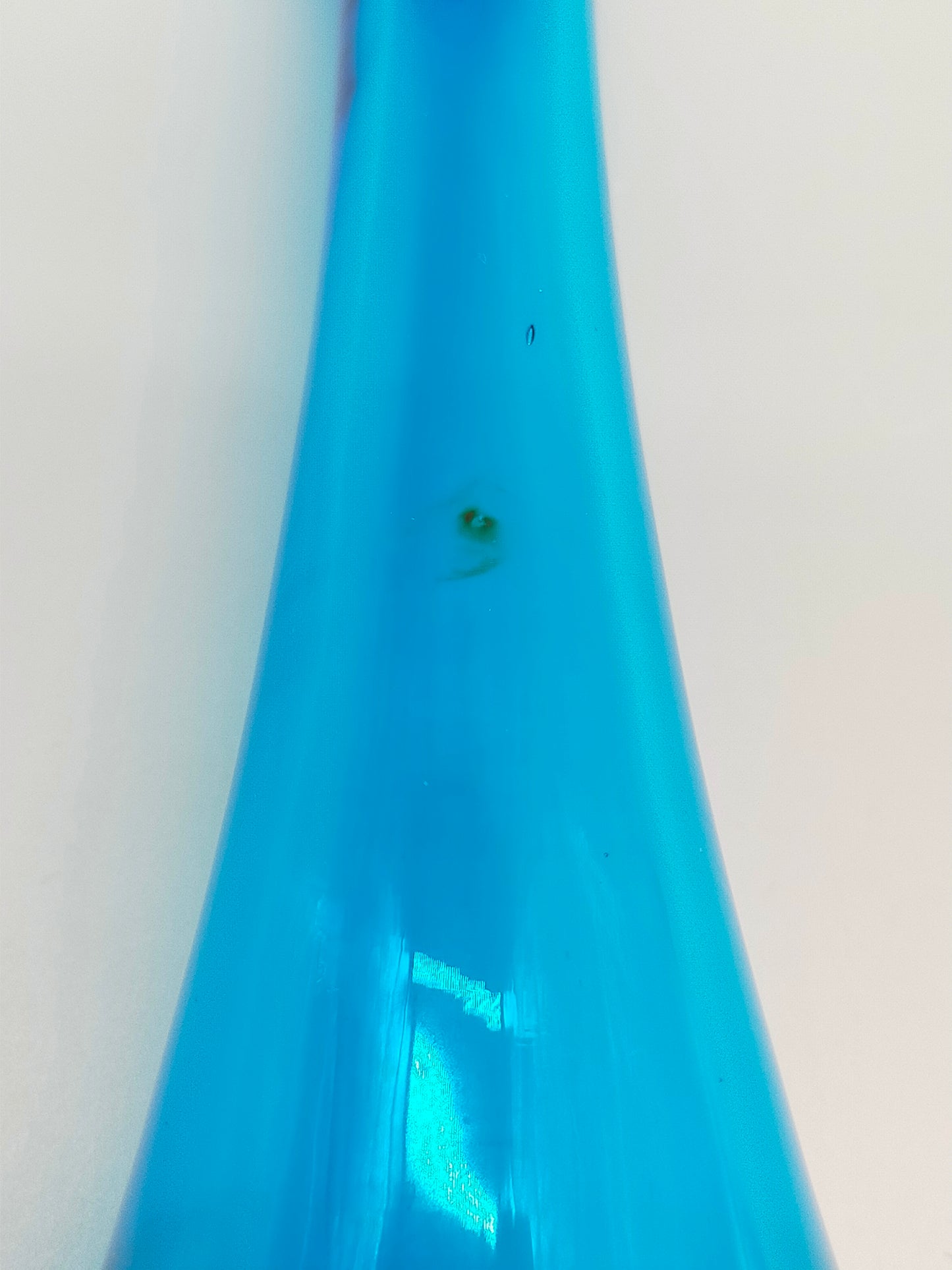 Elegante Murano Glas Vase in Blau Kunstvolles Skandinavisches Design