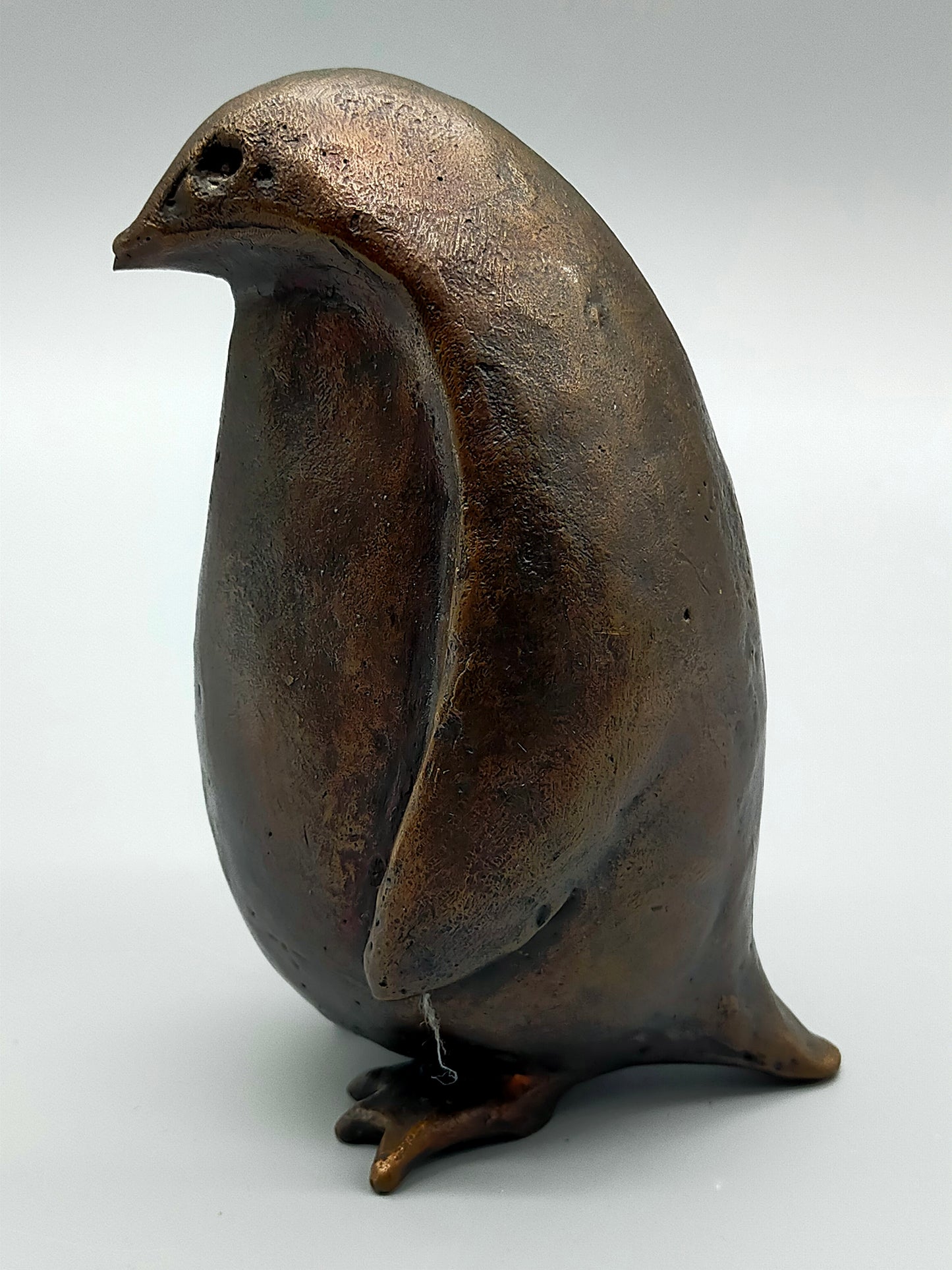 Kunstvolle Bronze Pinguin Figur – Edle Skulptur für Sammler