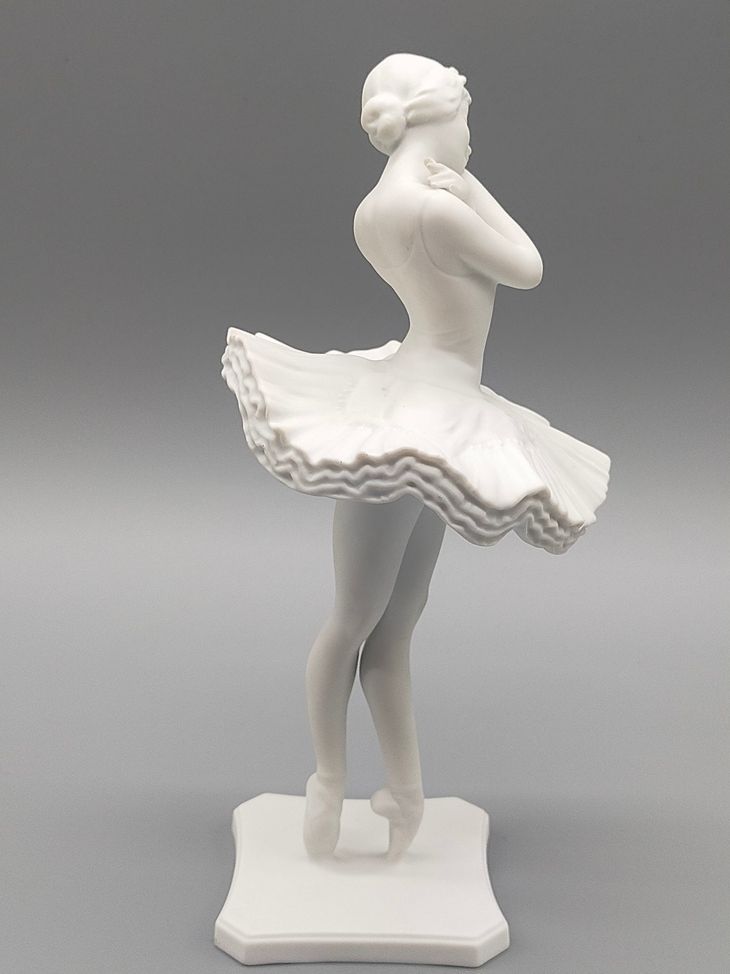 Kaiser Bisquitporzellan Figur Odette Elegante Ballett Tänzerin