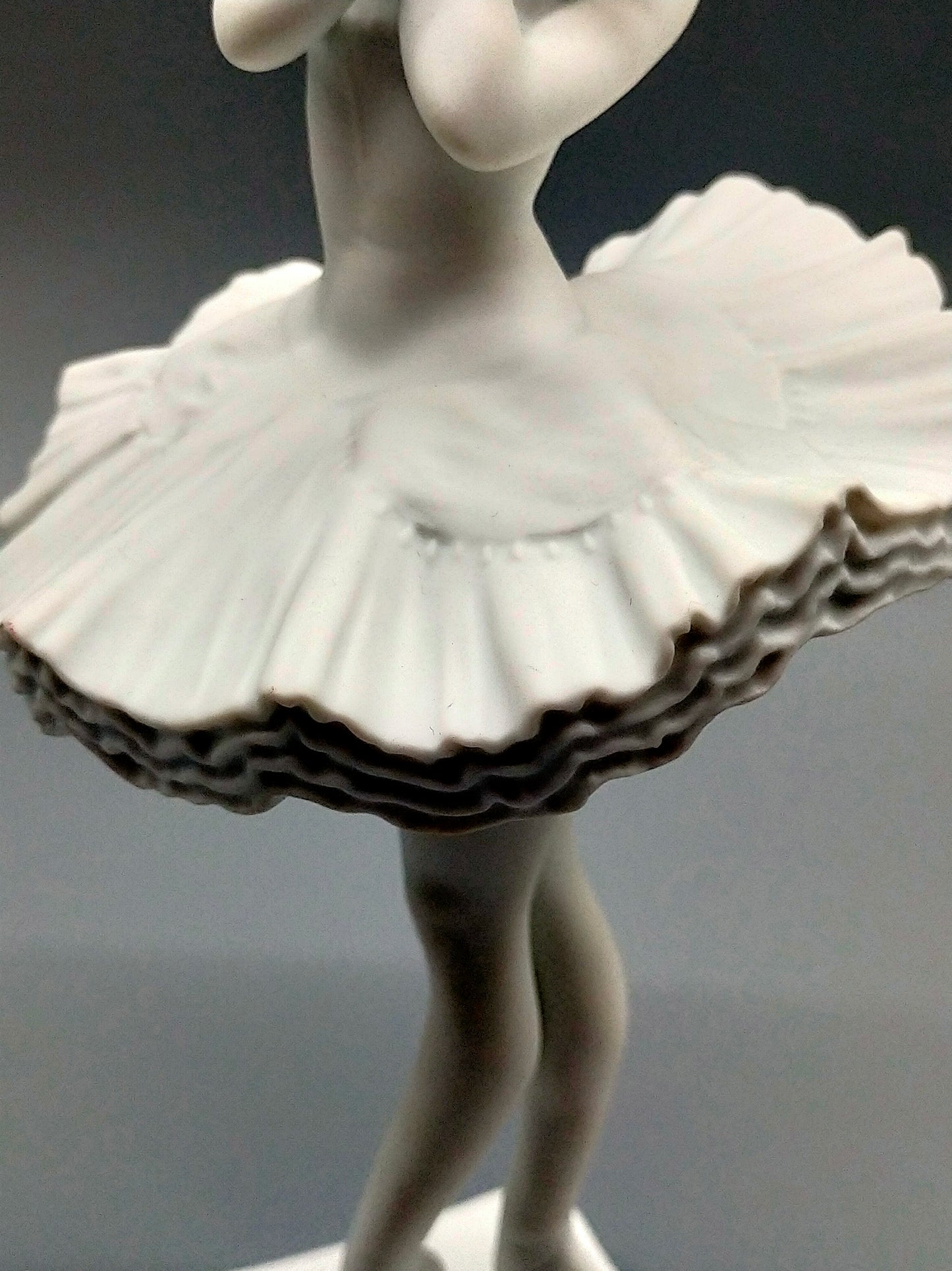 Kaiser Bisquitporzellan Figur Odette Elegante Ballett Tänzerin