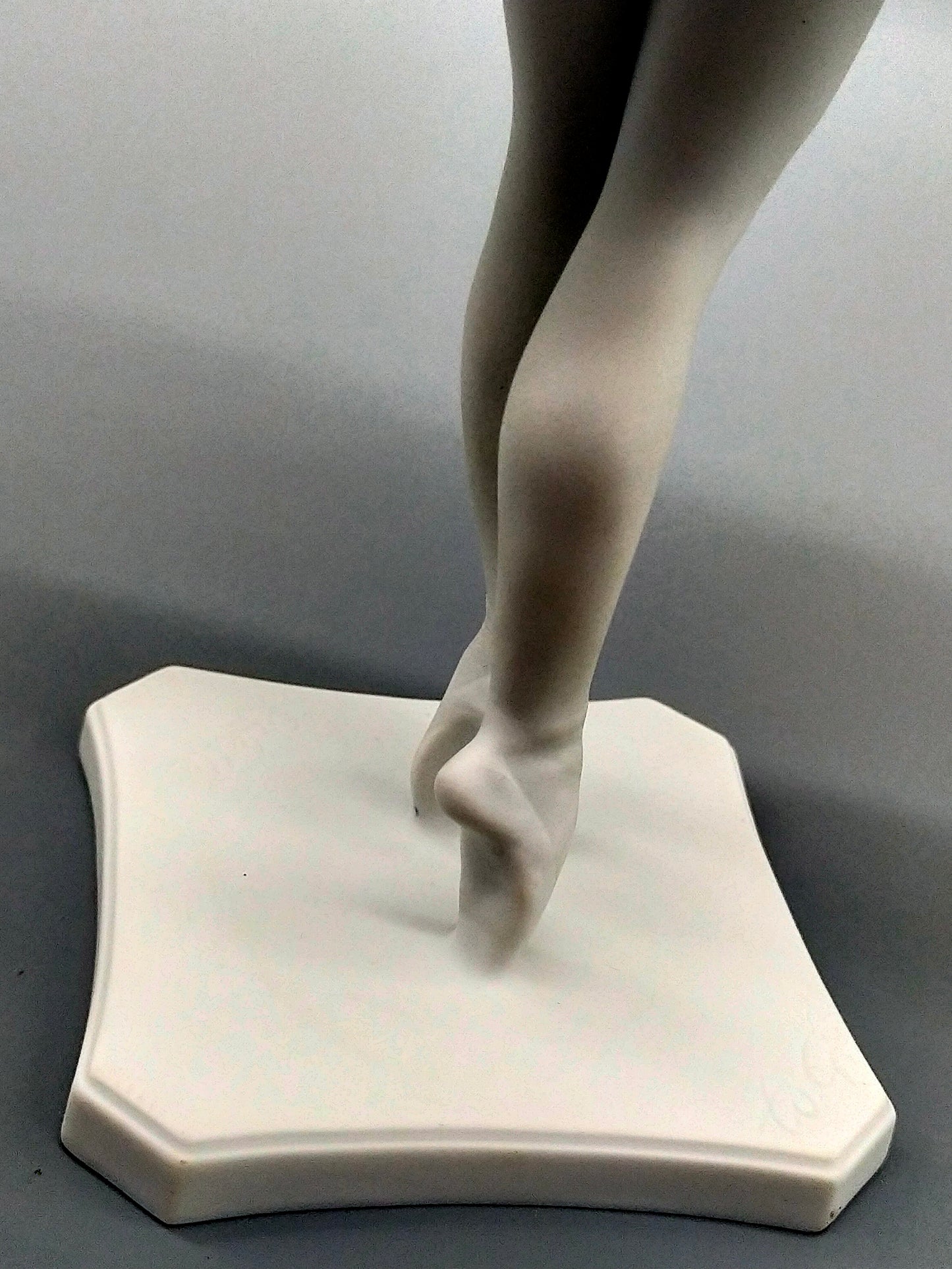 Kaiser Bisquitporzellan Figur Odette Elegante Ballett Tänzerin