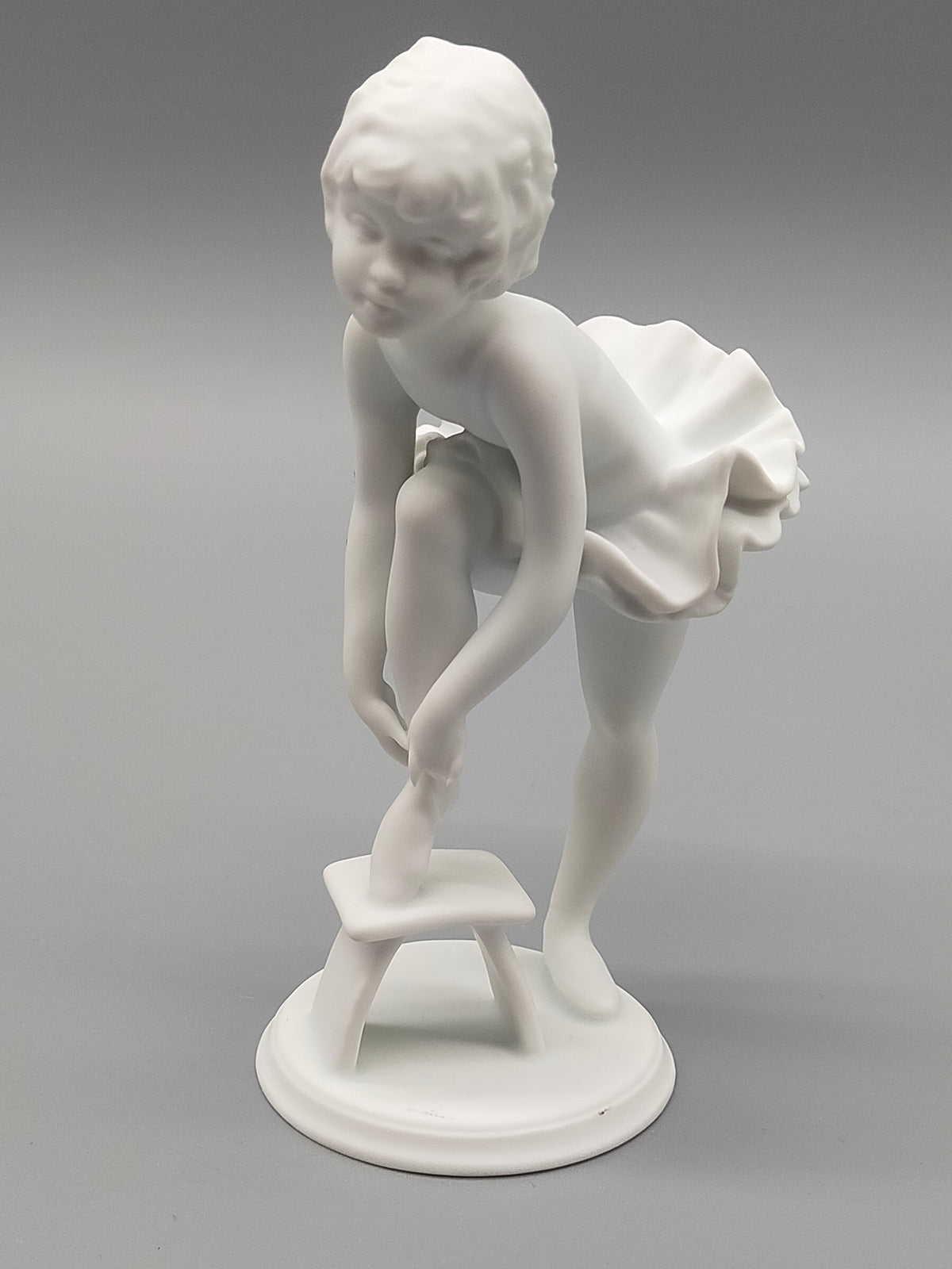 Kaiser Porzellan Figur Ballerina Elegante Biskuitporzellan Tänzerin – Gallery Jarrodi