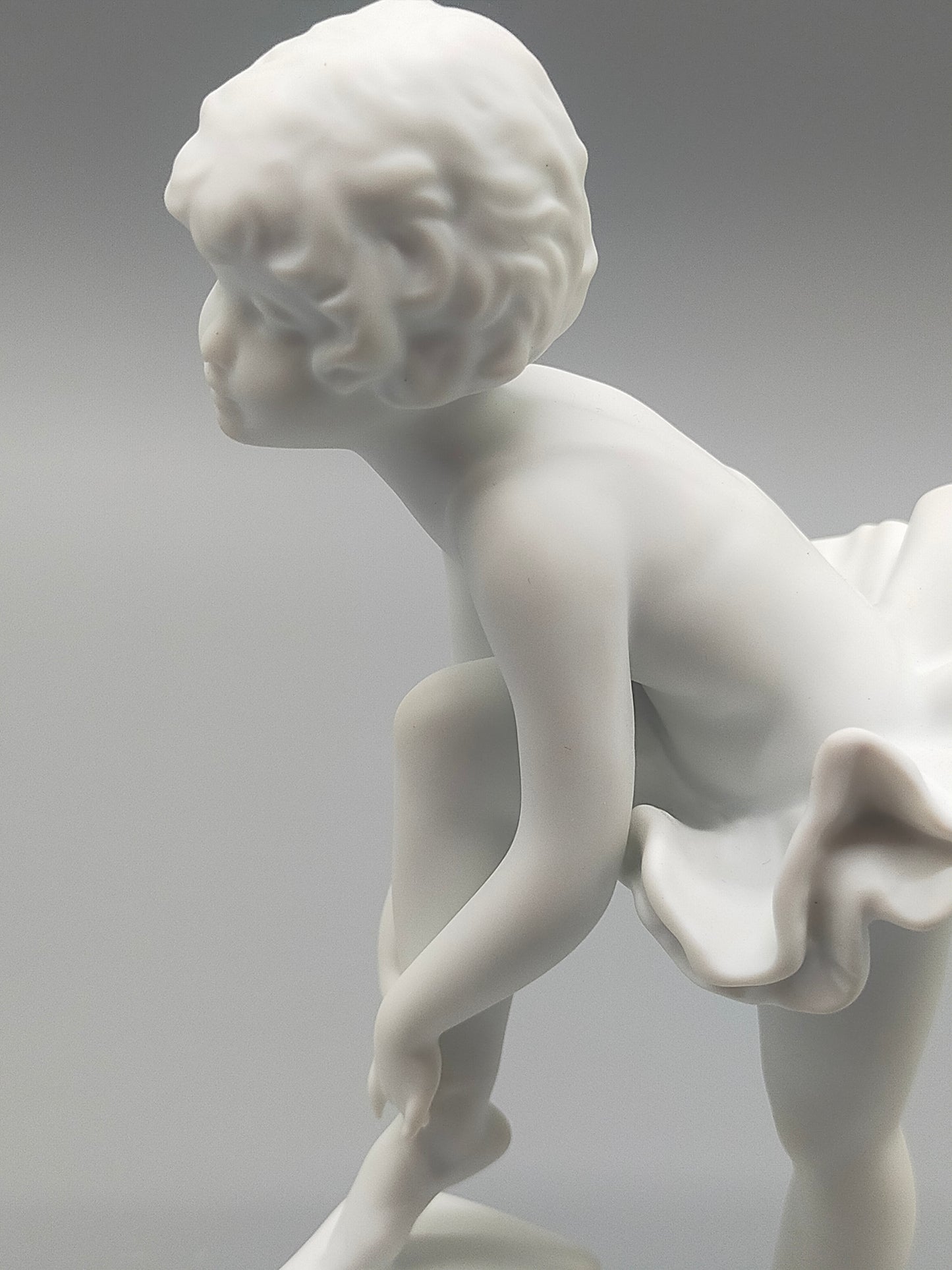 Kaiser Porzellan Figur Ballerina Elegante Biskuitporzellan Tänzerin