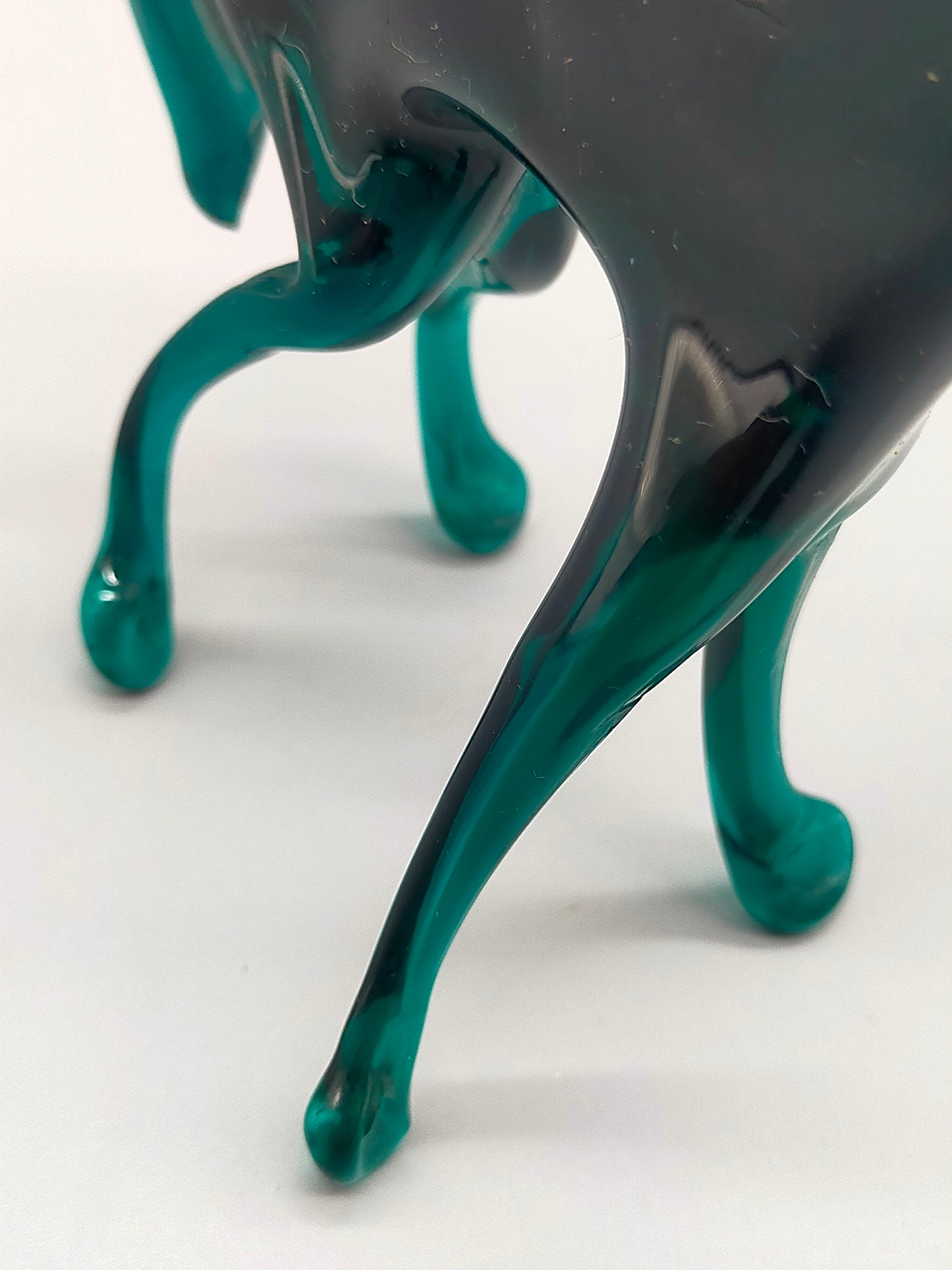 Kunstvolle Murano Glasfigur Pferd Elegantes Design in Smaragdgrün