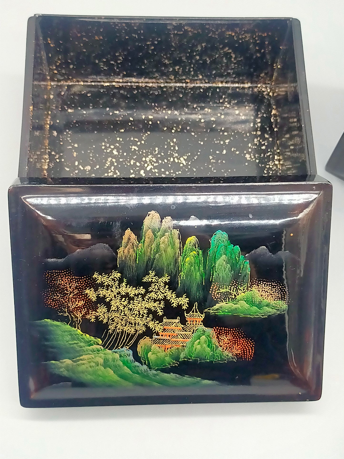 Asiatisches Lackdosen Set (4-teilig) Elegante Stapelboxen mit Landschaft