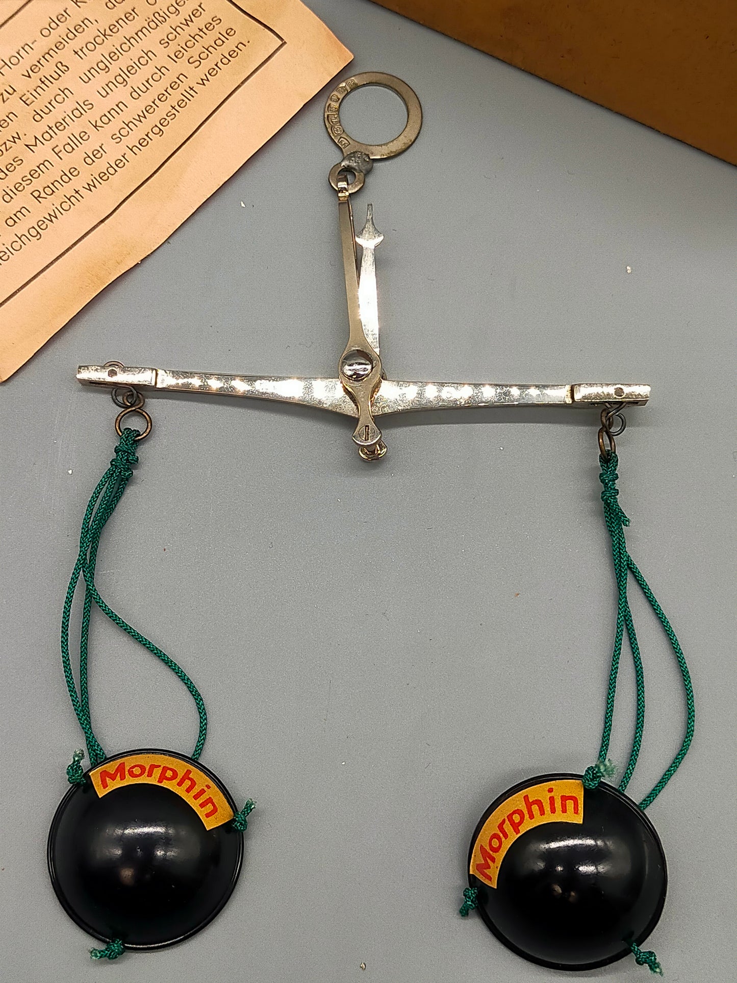 Vintage Morphin Apothekerwaage Historische Handwaage mit Box