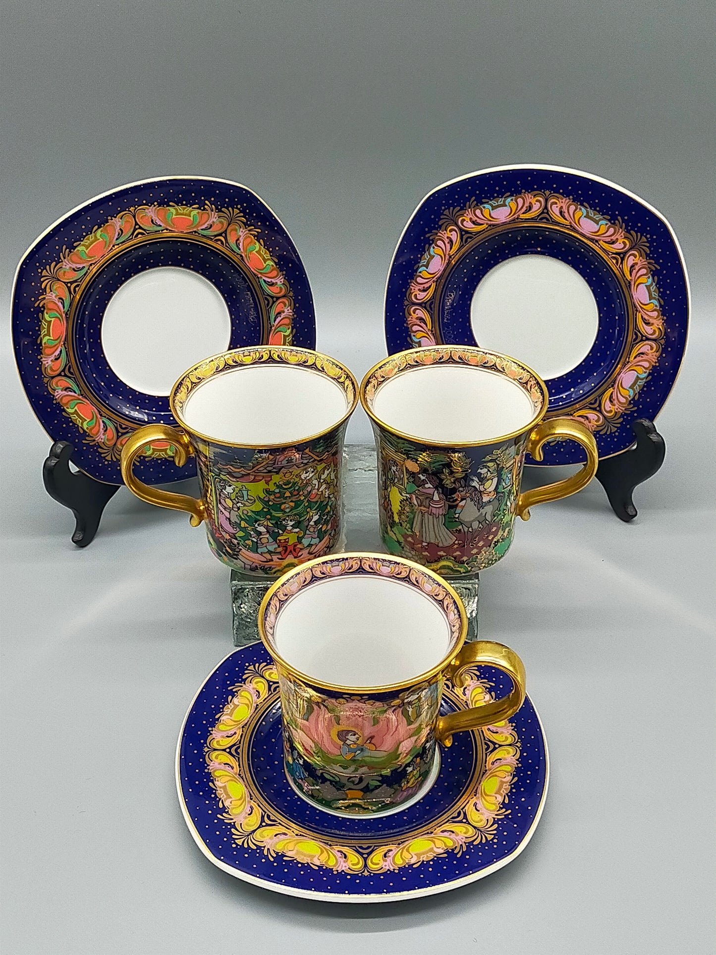 Rosenthal Björn Wiinblad Weihnachtstassen – 3er Set (1998, 2001, 2006)
