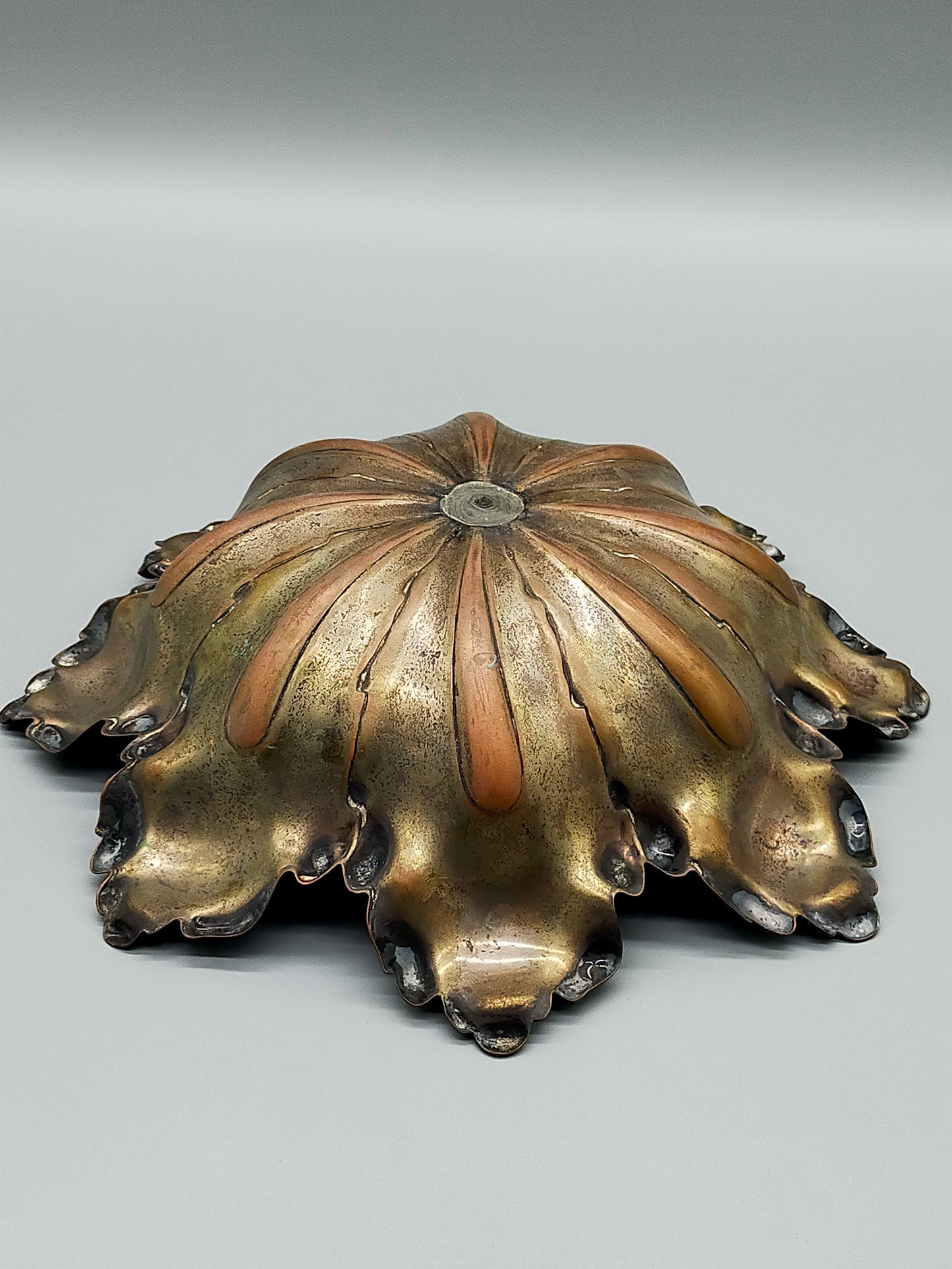 Antike Schale im Jugendstil Florale Bronze Optik Dekorschale