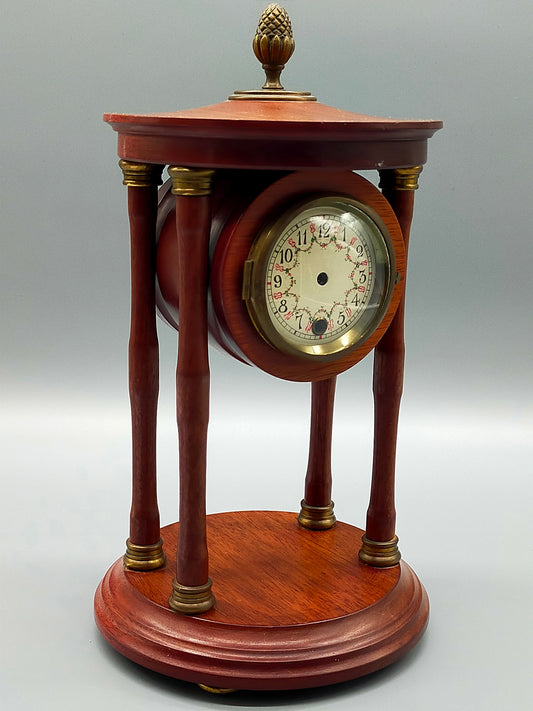 Klassische Antik-Stil Tisch Uhr – Elegantes Holzgehäuse mit Säulen