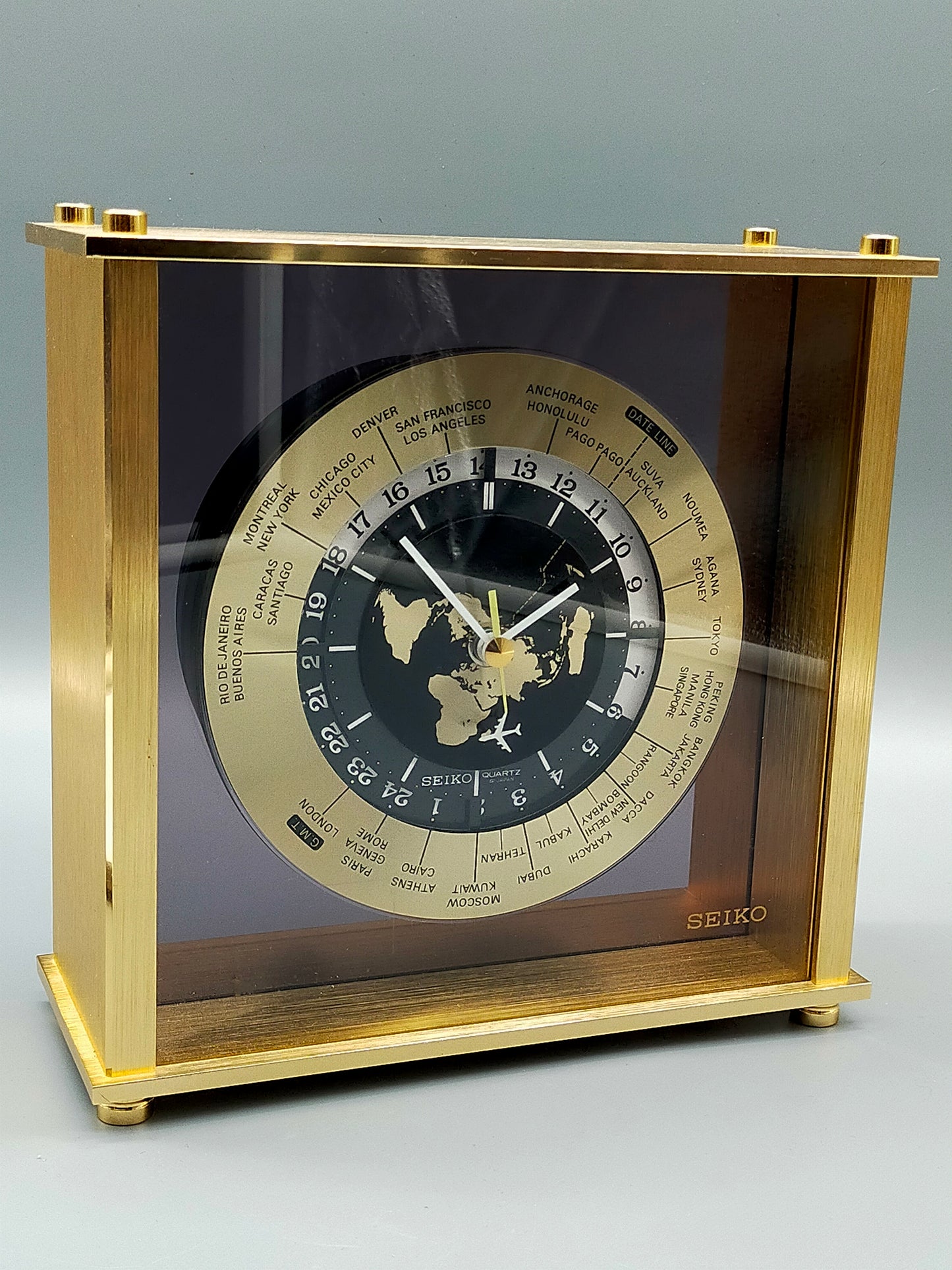 Vintage  1984 Seiko Weltzeit Tisch Uhr Elegantes Messing Design mit Weltkarte