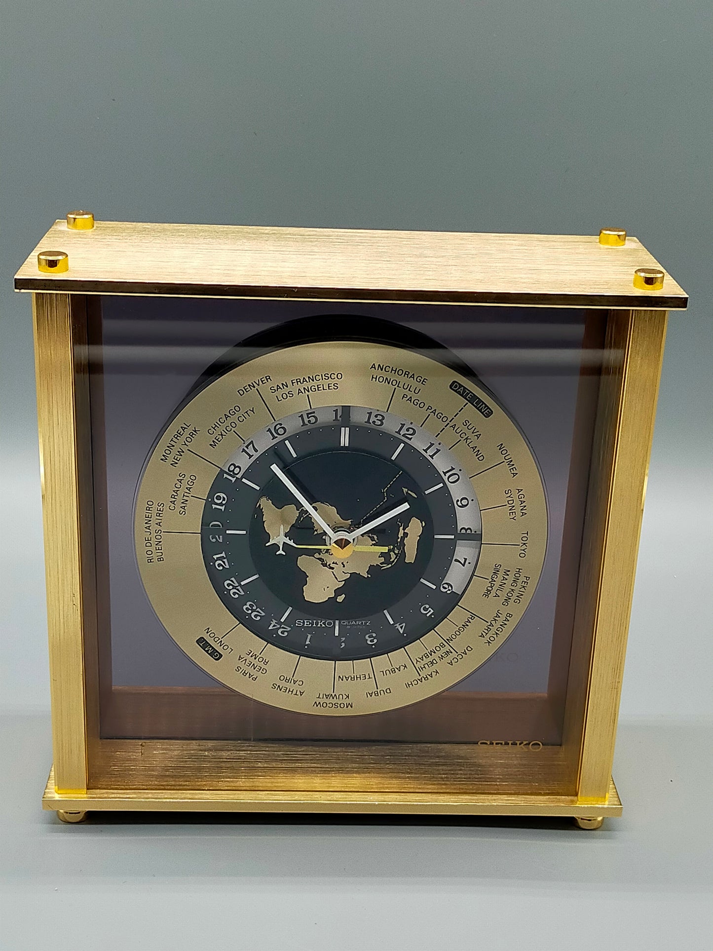 Vintage  1984 Seiko Weltzeit Tisch Uhr Elegantes Messing Design mit Weltkarte