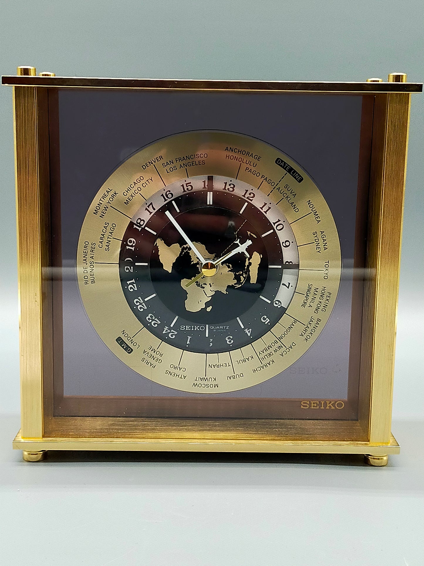 Vintage  1984 Seiko Weltzeit Tisch Uhr Elegantes Messing Design mit Weltkarte