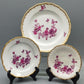 Meissen Purpur Rose Reich – 3er Set Prunk Teller mit Goldrand