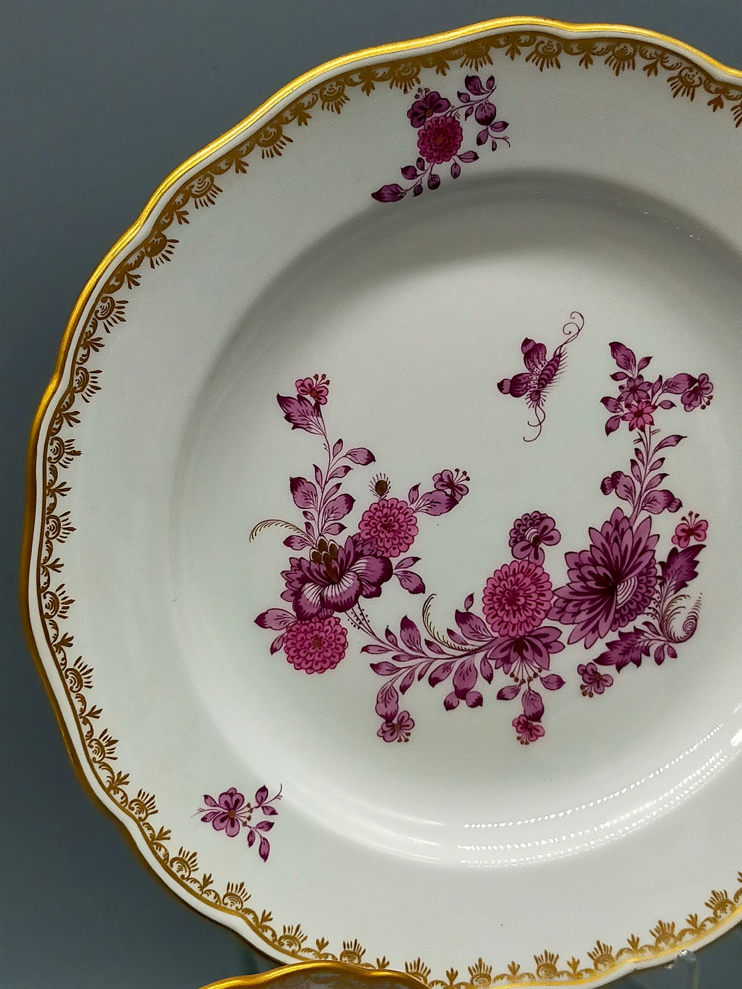 Meissen Purpur Rose Reich – 3er Set Prunk Teller mit Goldrand