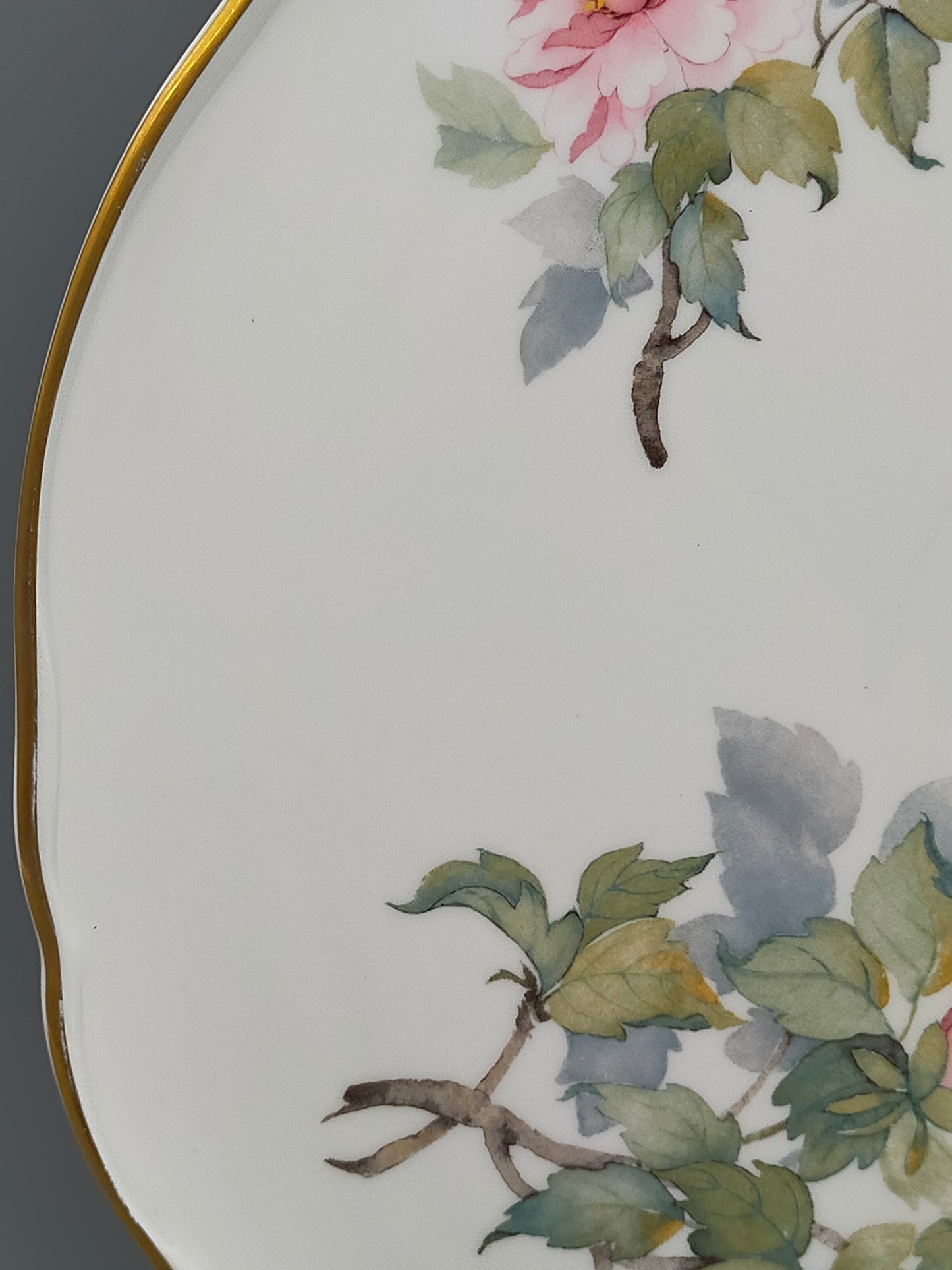 Limoges Porzellan Prunkteller Edles Päonien & Schmetterling Design