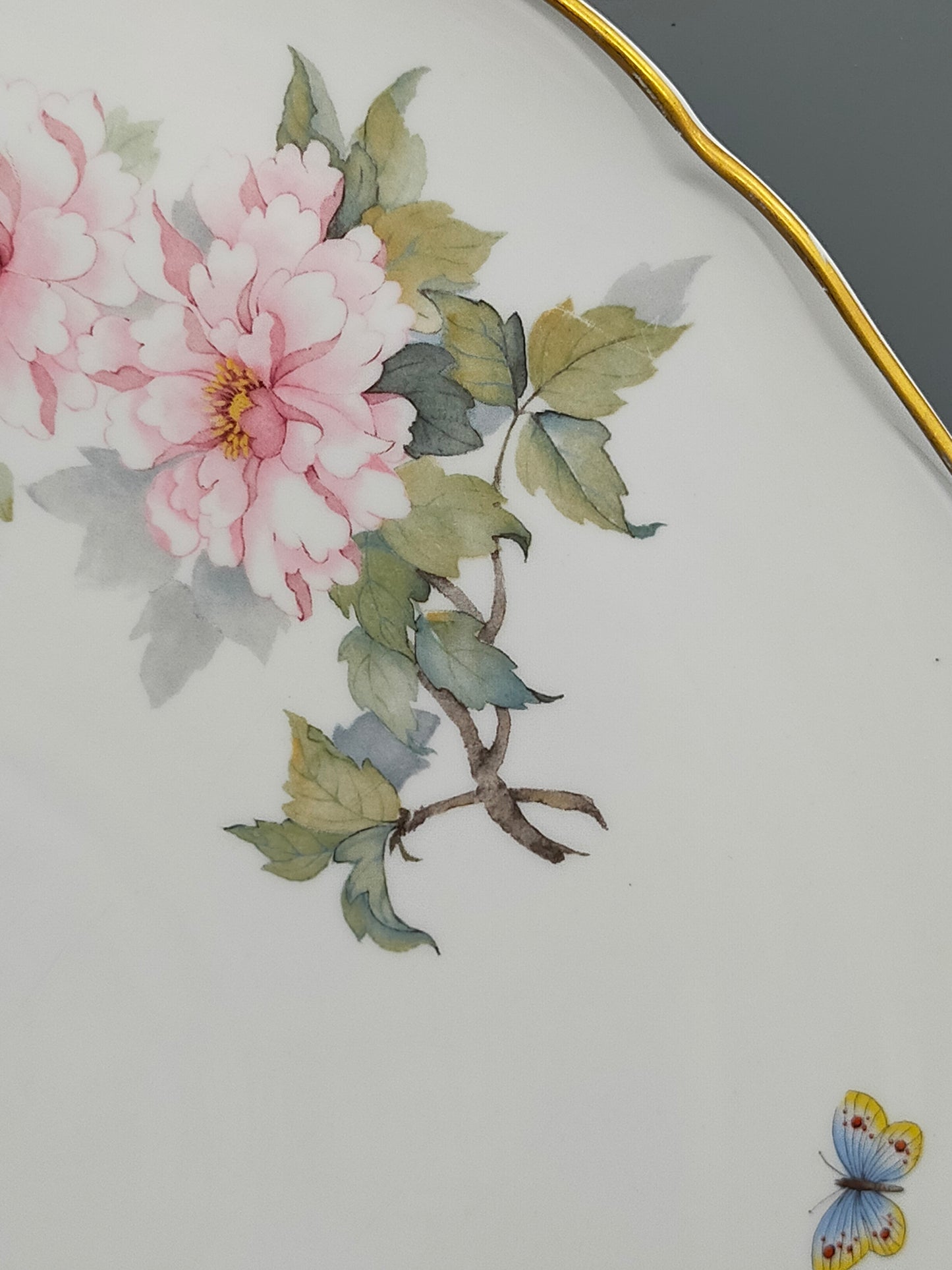 Limoges Porzellan Prunkteller Edles Päonien & Schmetterling Design